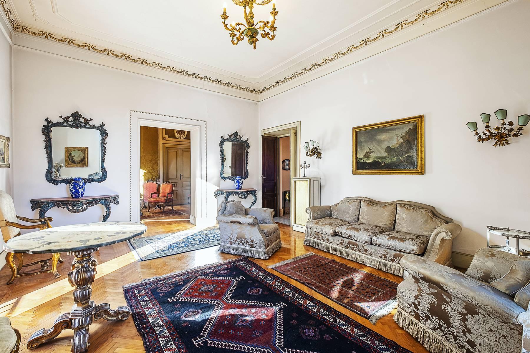 Prestigious apartment of great charm a stone's throw from the Coppedé neighborhood - 10