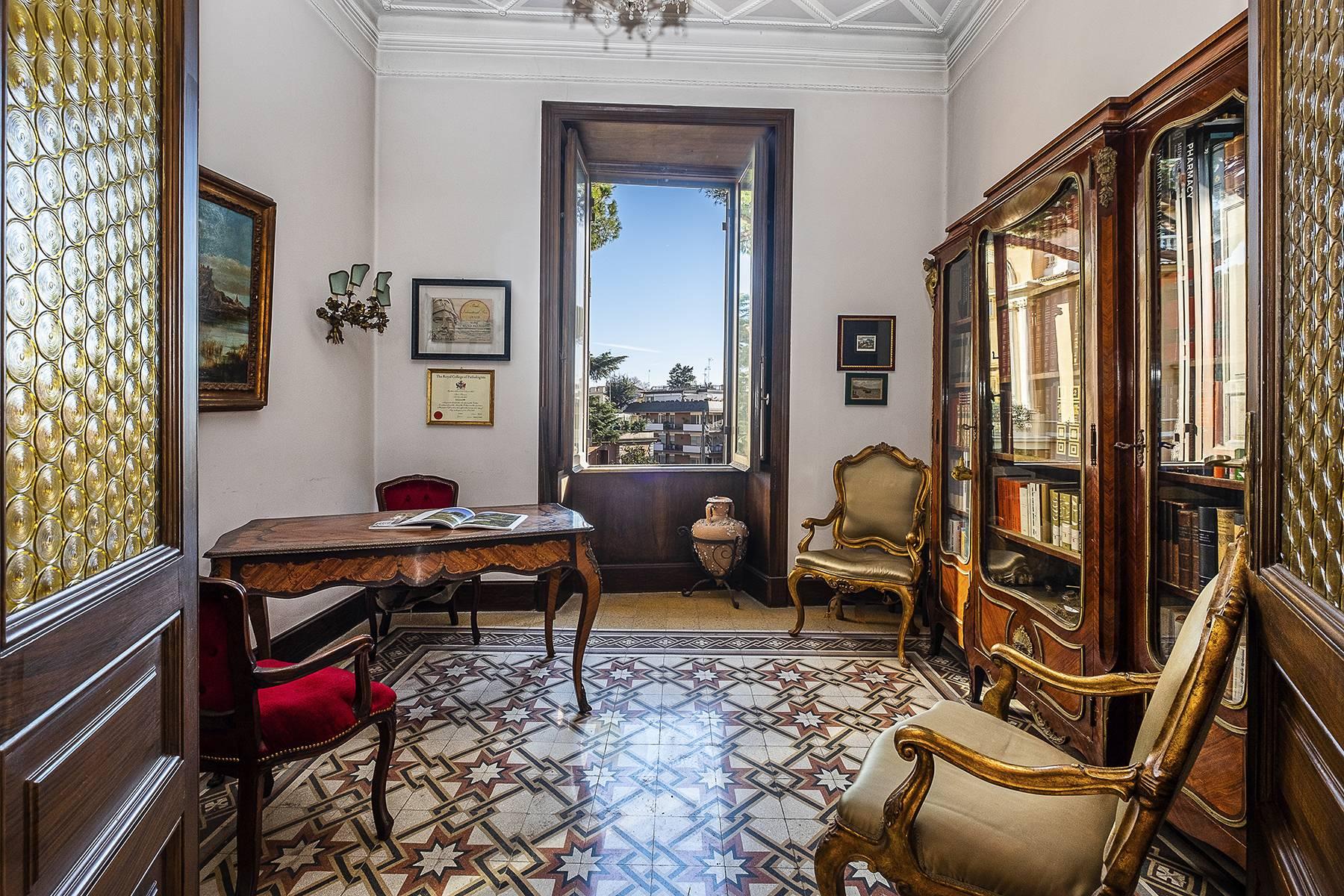 Prestigious apartment of great charm a stone's throw from the Coppedé neighborhood - 12