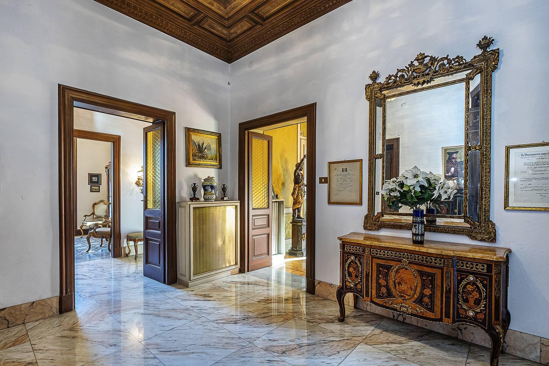 Prestigious apartment of great charm a stone's throw from the Coppedé neighborhood - 17