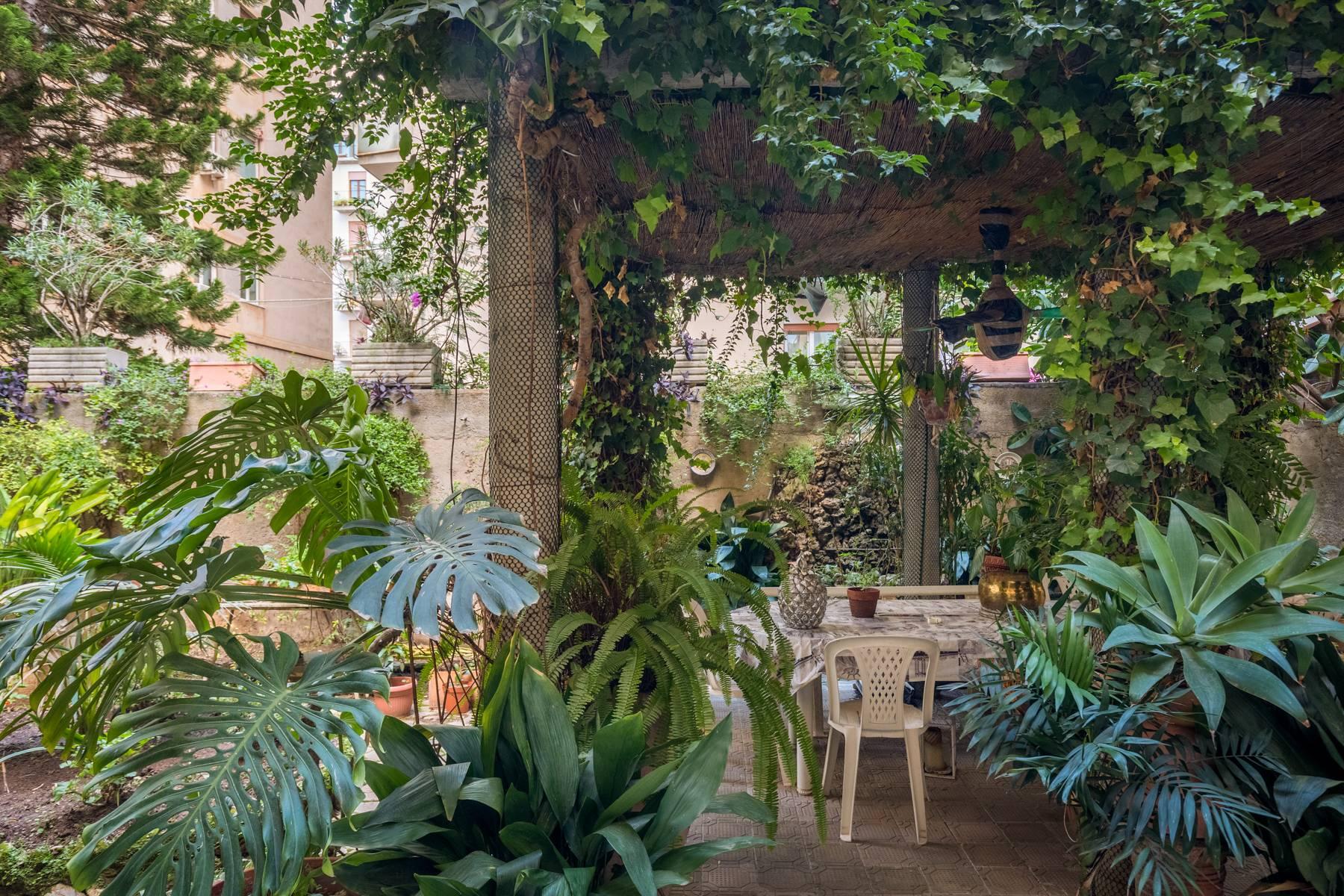 Villa Historique  avec Jardin  au centre de Palerme - 52