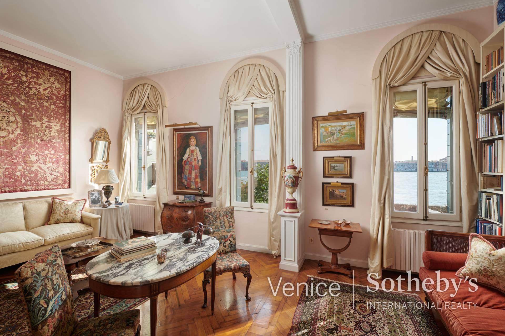 Zattere - Historic waterfront property with private garden - 4