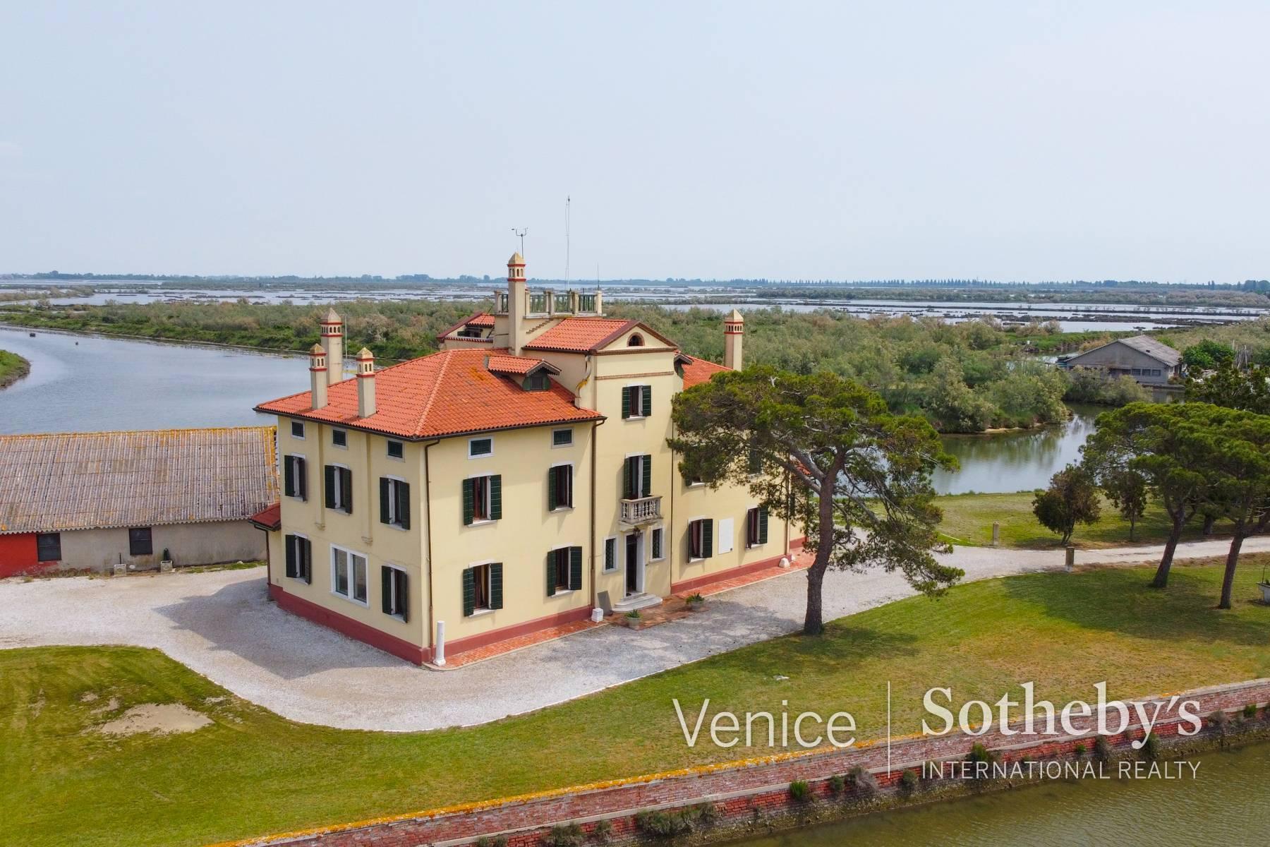 Mille ettari di Laguna Veneziana con storica casa di caccia e casa di pesca - 3