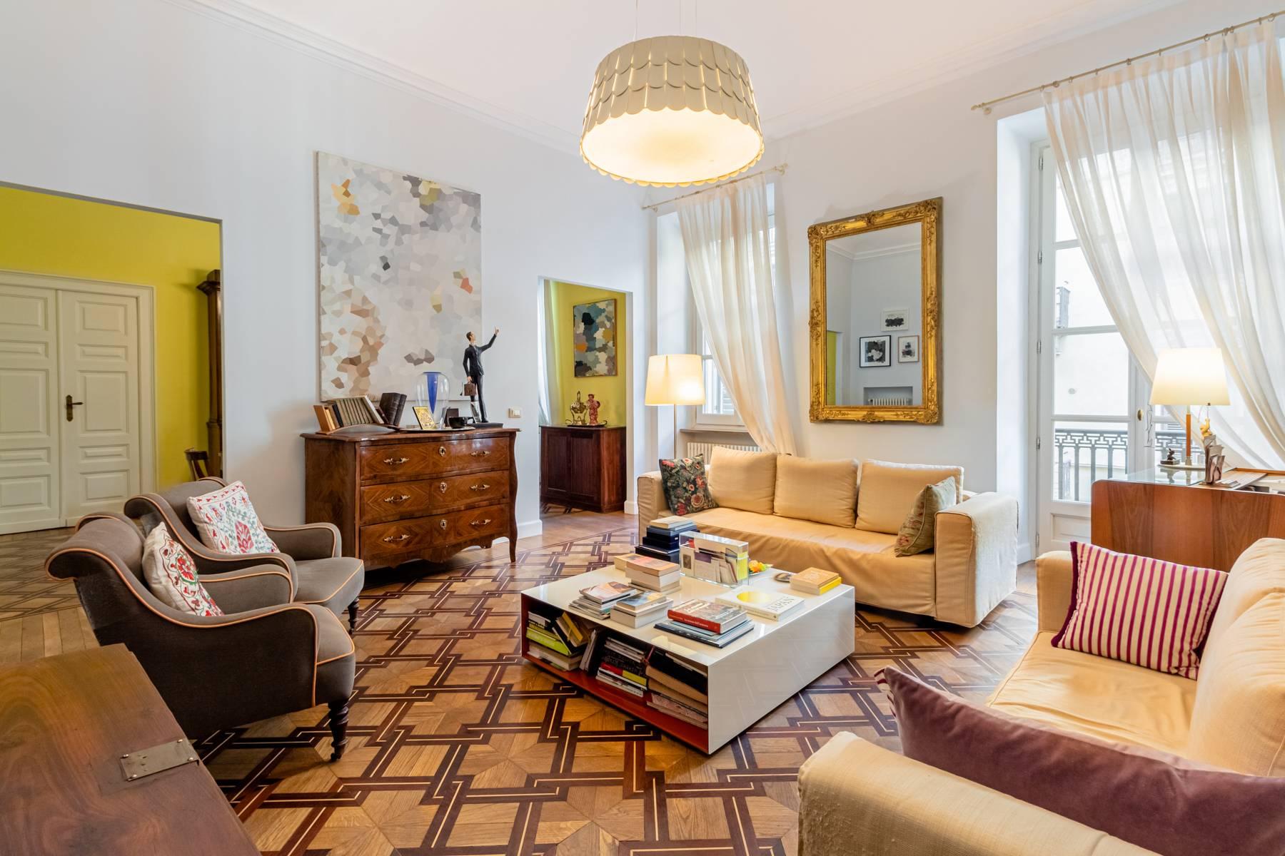 Refined apartment in the heart of Turin - 6