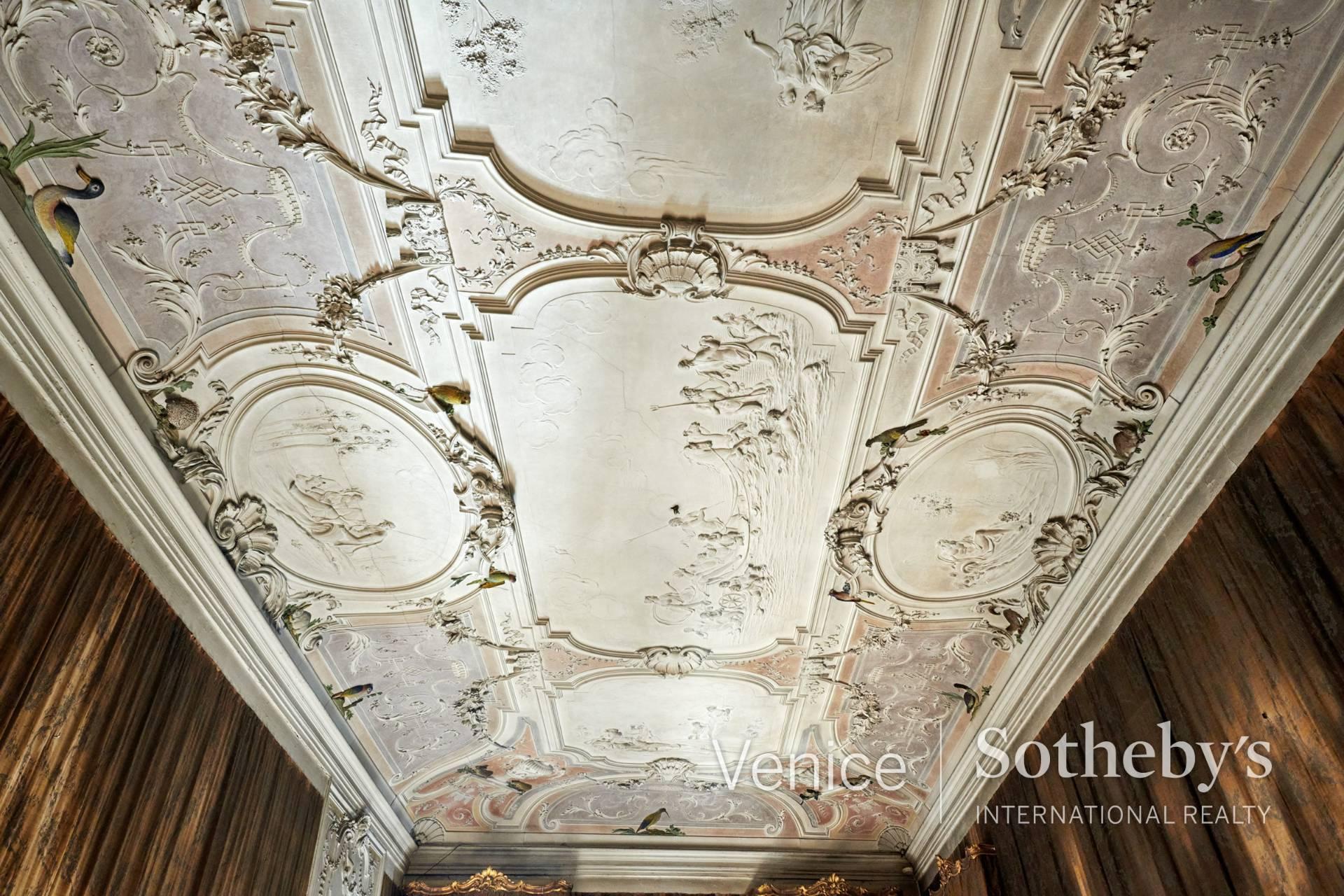 A divine and dreamy palazzo piano nobile in a top location - 7