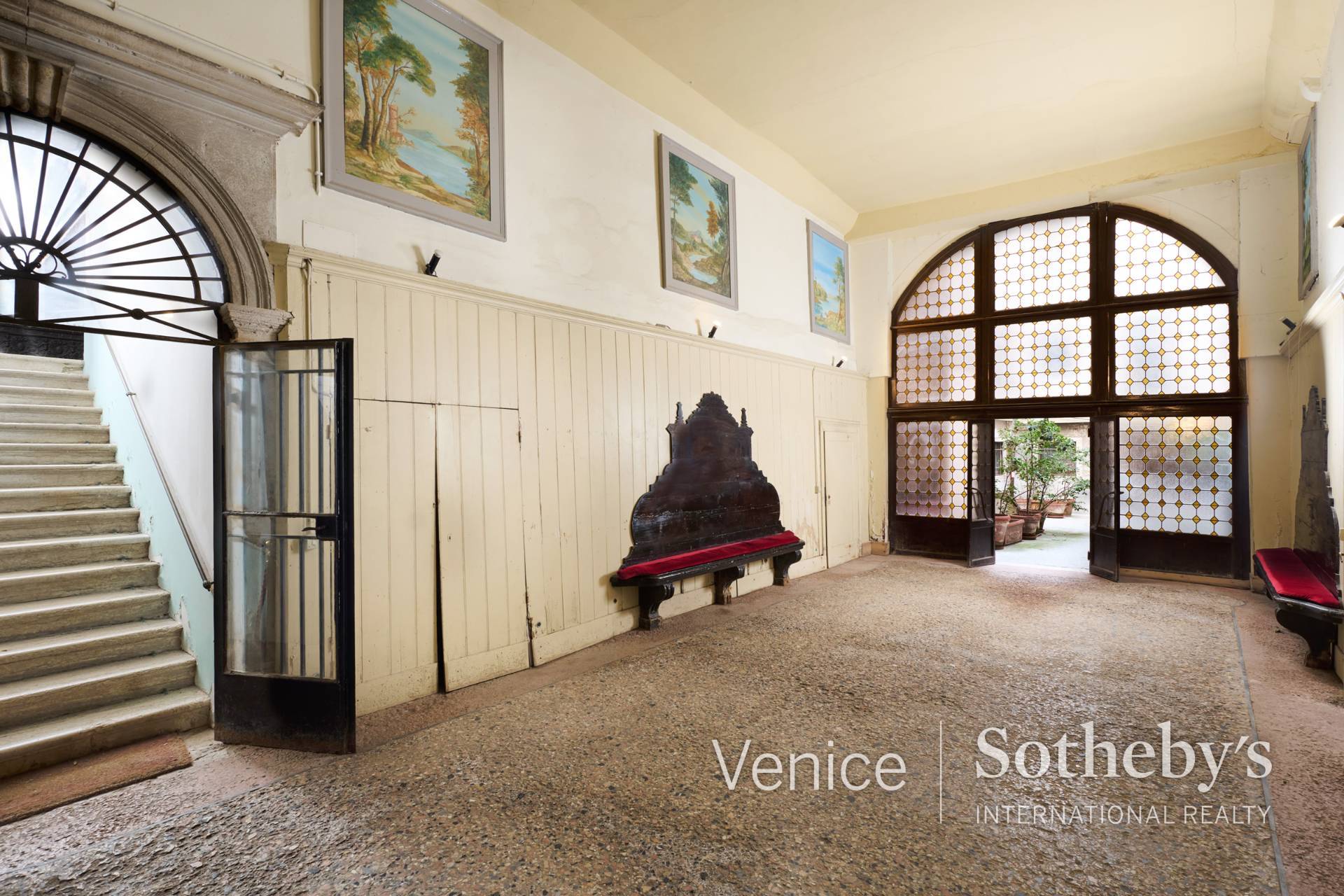 A divine and dreamy palazzo piano nobile in a top location - 10