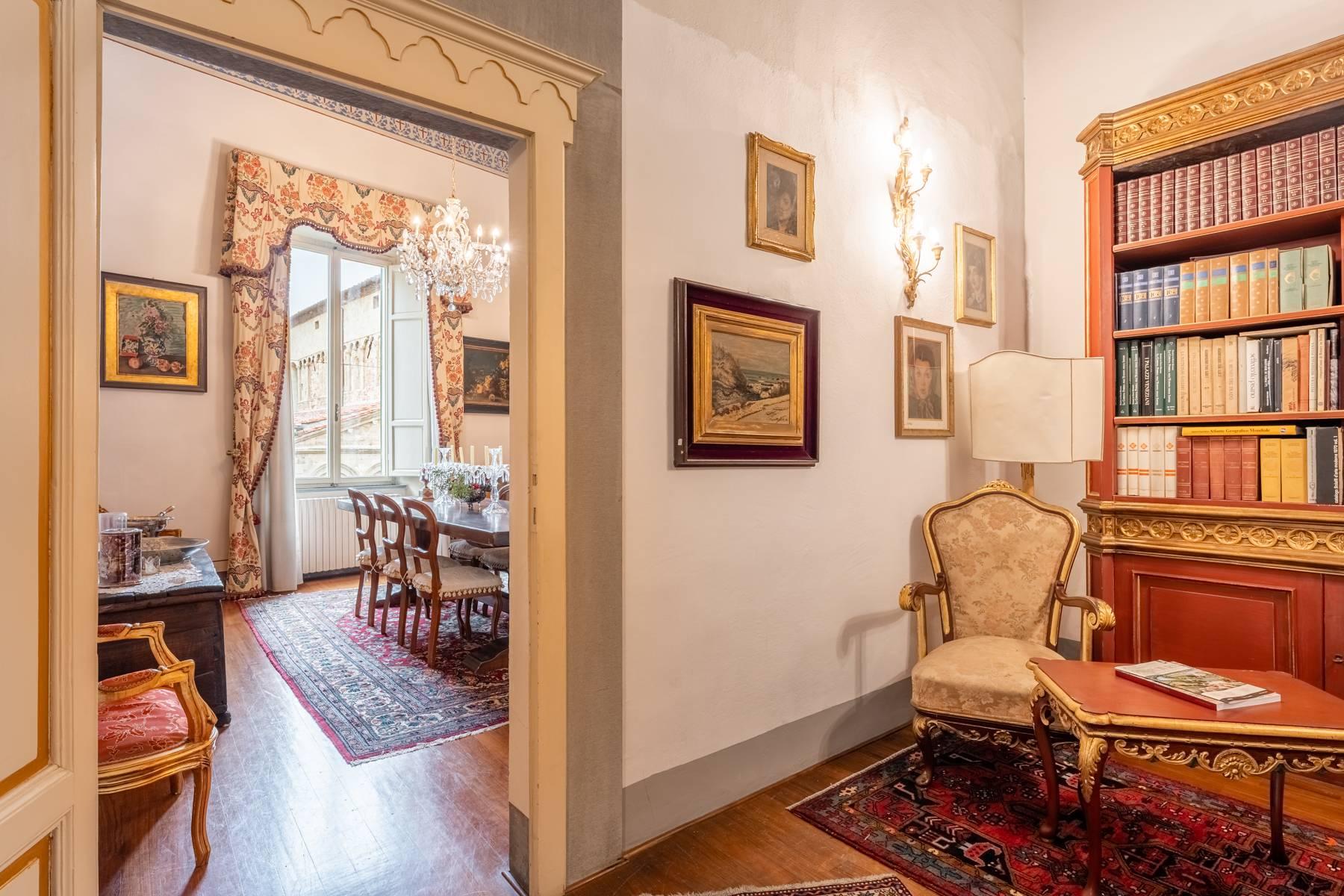 Appartamento in palazzo storico nel cuore di Pisa - 11