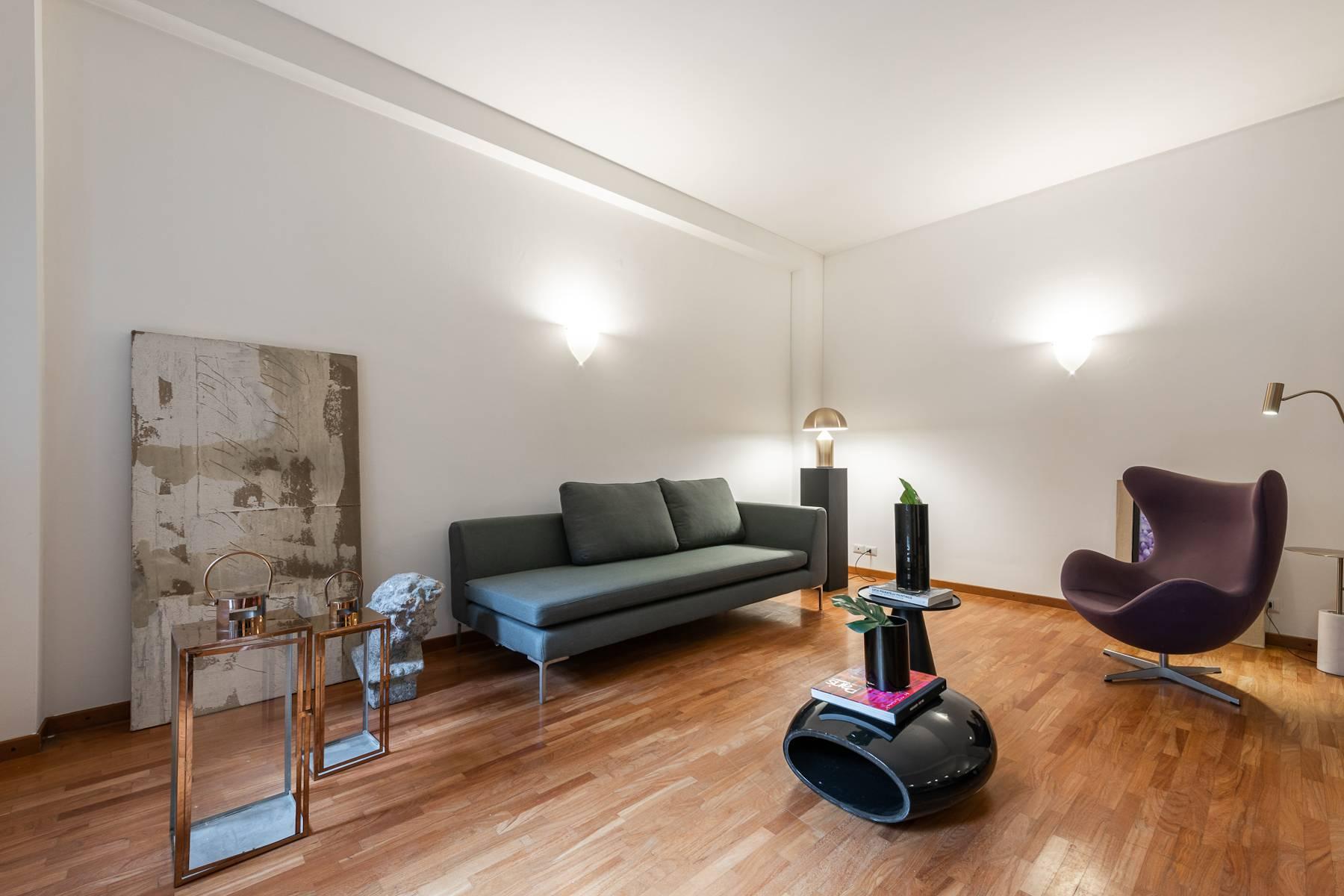 Appartamento con terrazzo in Via Felice Casati - 1