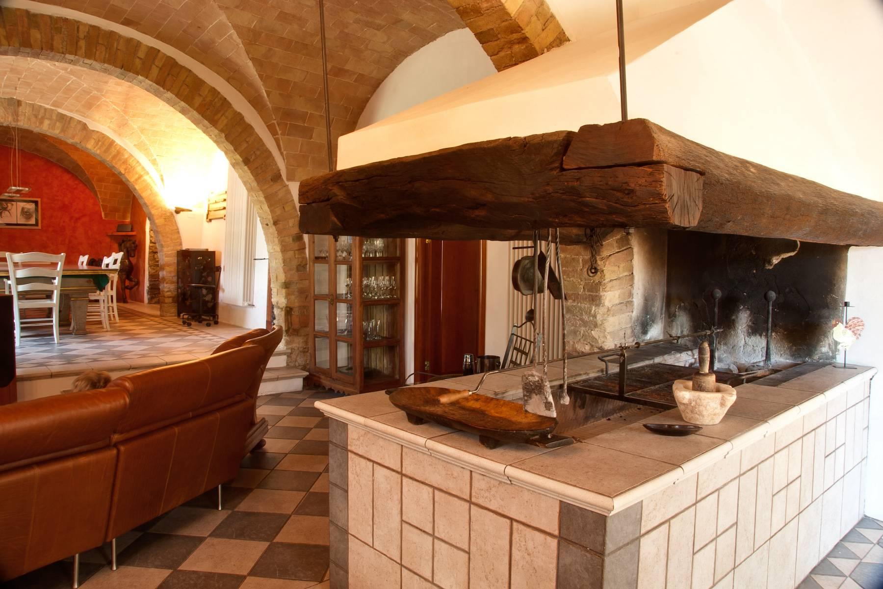 Ancient stone farmhouse on the hills of Montecatini Val di Cecina - 19