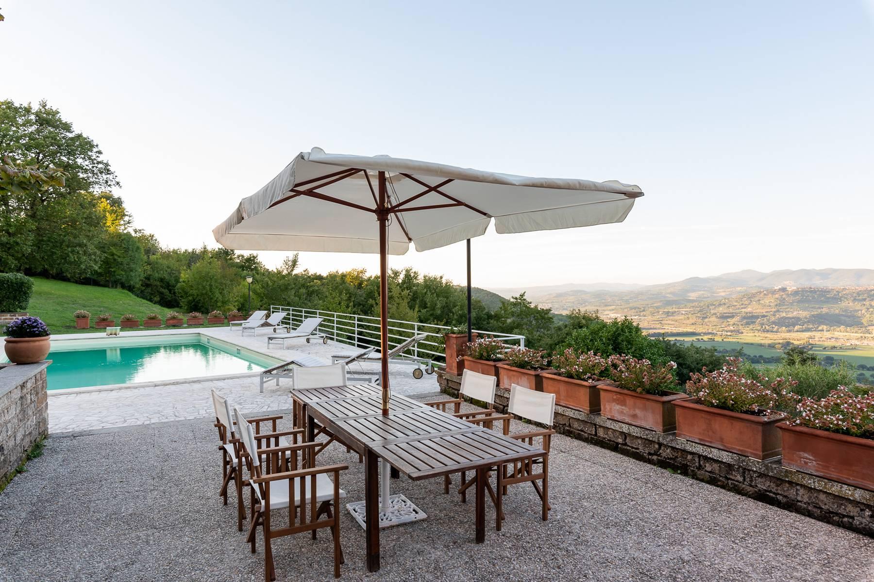 Villa with swimming pool and park in the heart of Tuscia - 7