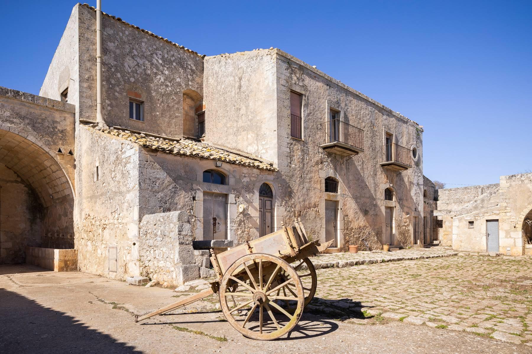 Ancient Sicilian farmhouse from the 1800s - 1