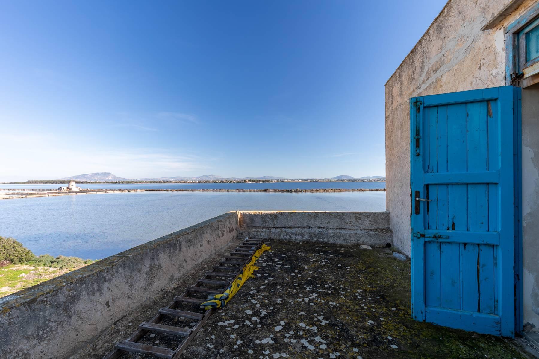 Pied dan s l'eau historic residence on Isola Lunga with private landing stage - 12