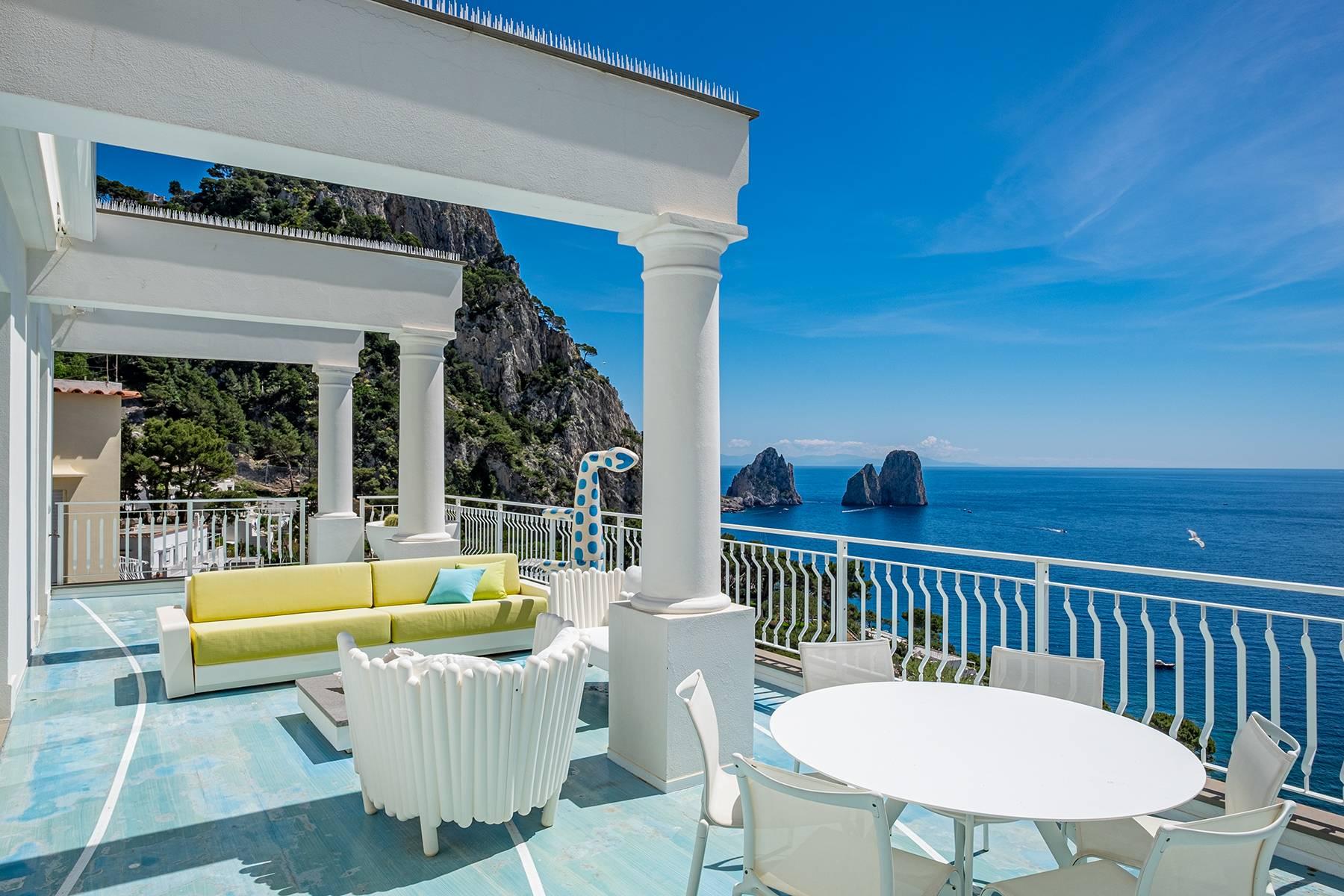 Penthouse with a breath taking view on the Faraglioni Rocks - 1