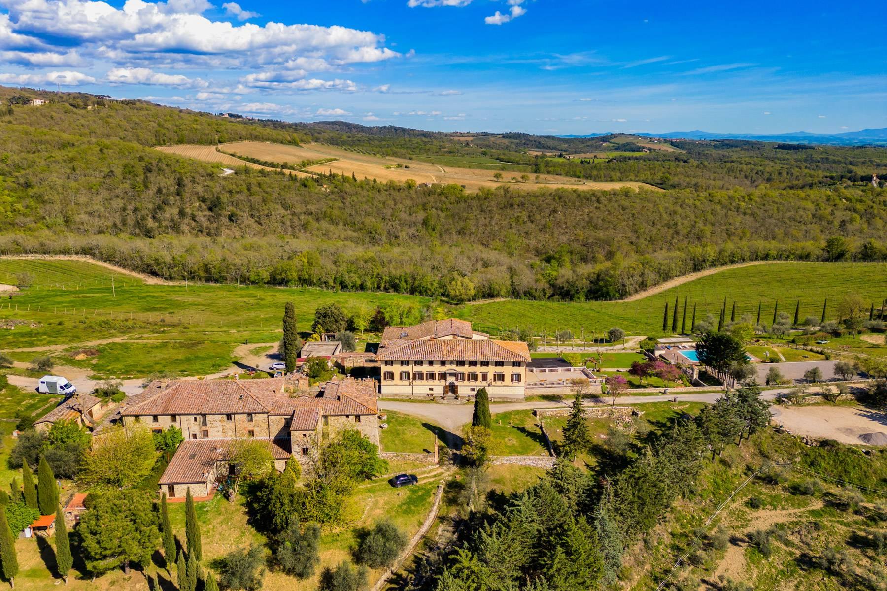 Wine estate in the heart of Chianti Classico - 2