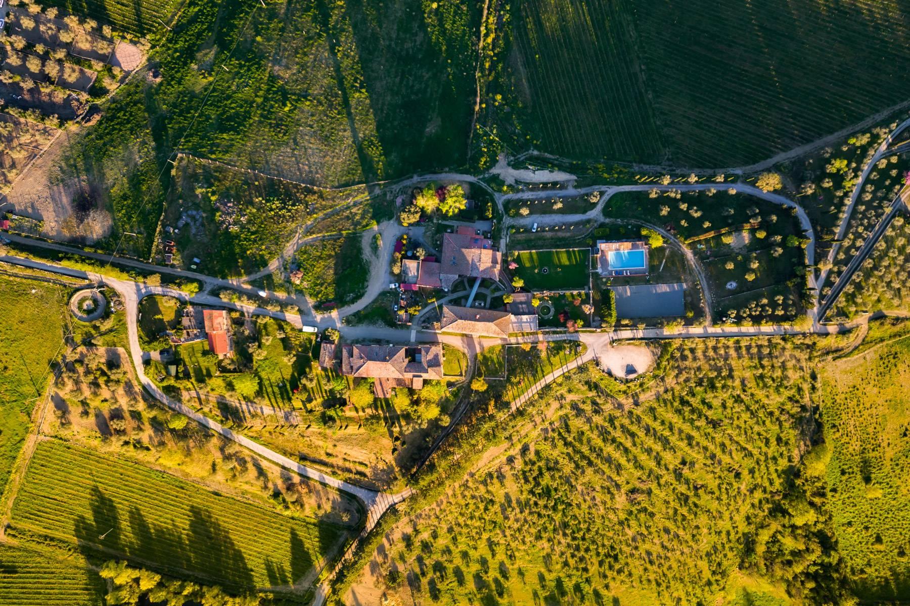 Wine estate in the heart of Chianti Classico - 33