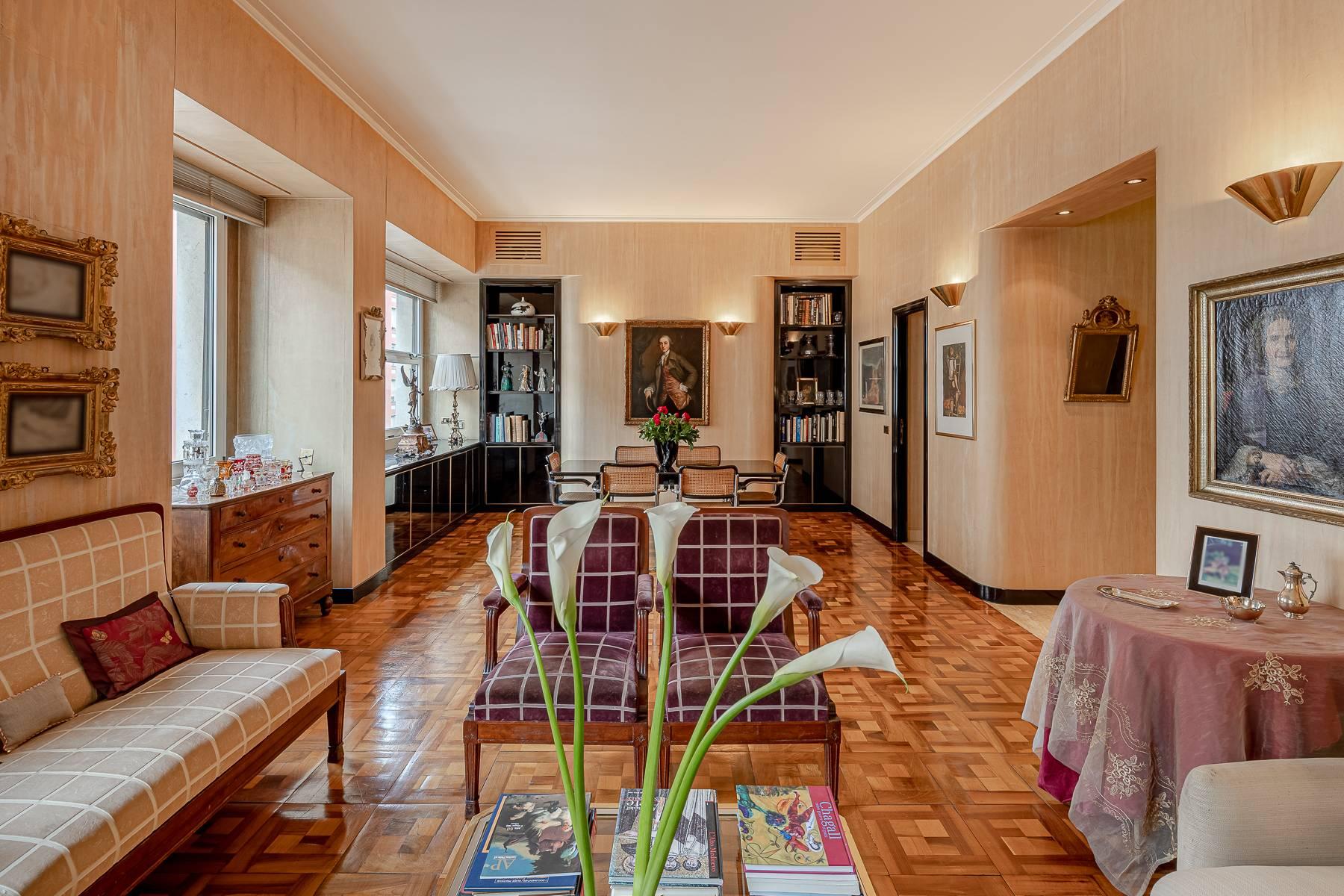 Elegante appartamento con dettagli d'epoca in zona Repubblica - 1