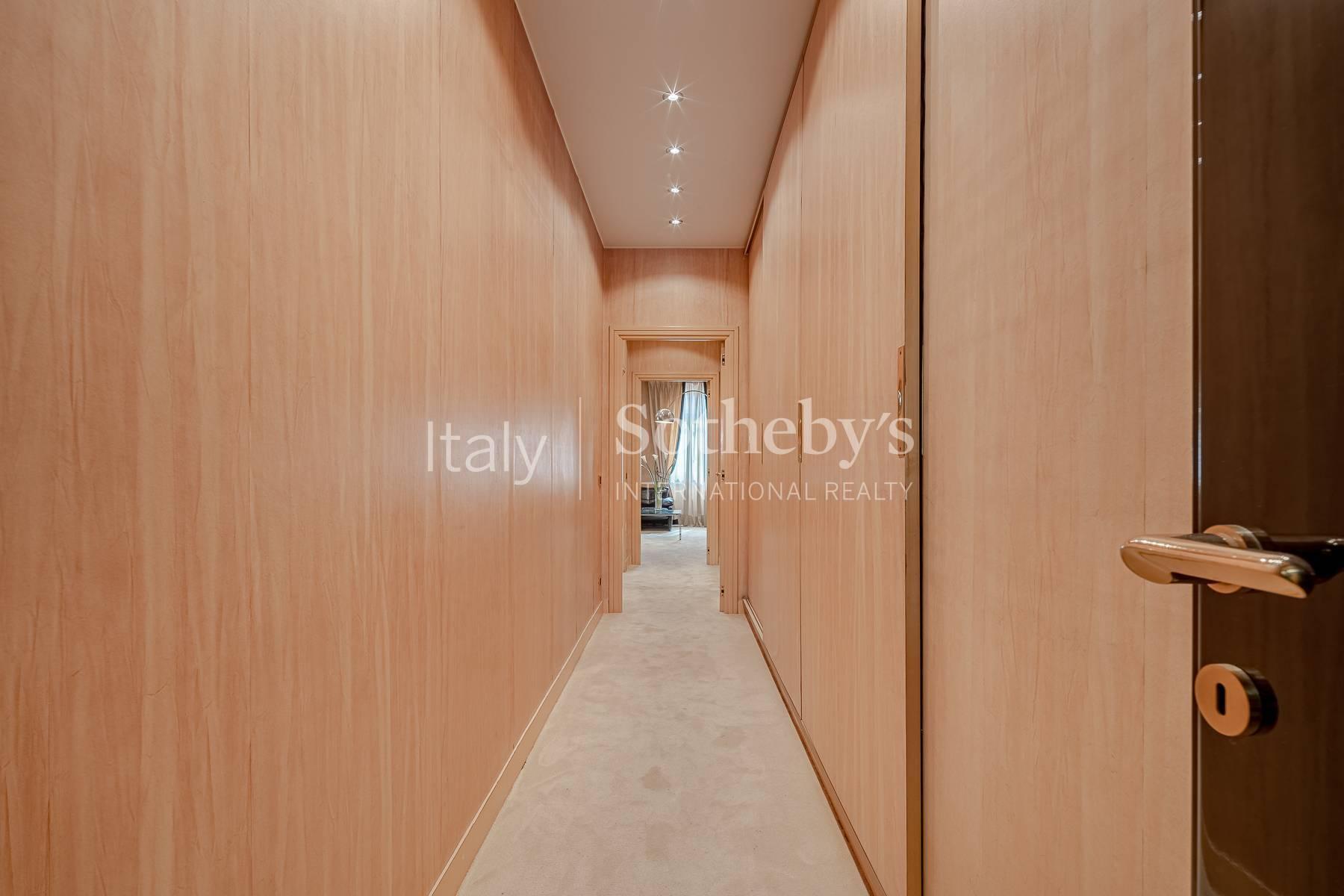 Elegante appartamento con dettagli d'epoca in zona Repubblica - 13