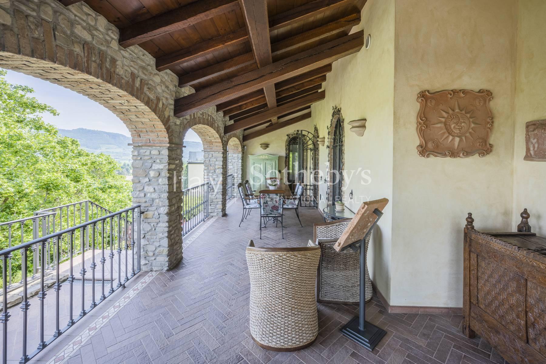 Marvelous villa on the hills of Pavia with swimming pool and spa - 10