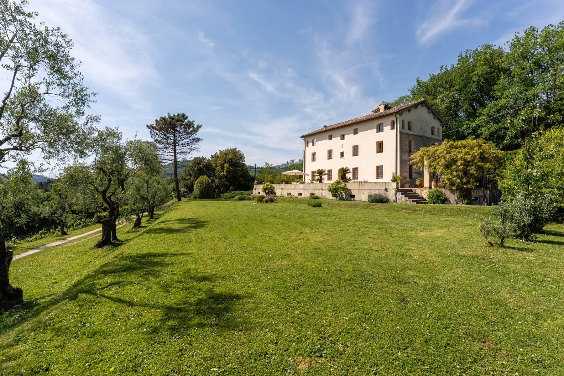 Luxurious villa on the hills of Lucca - 1