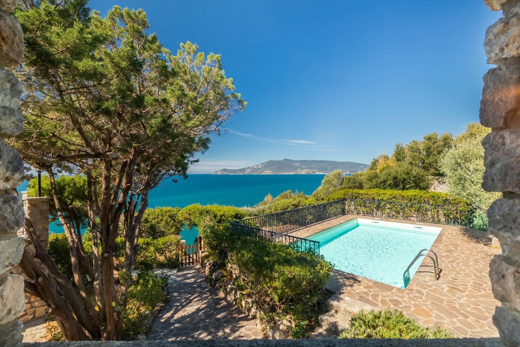 Stunning Villa Pied dans l'eau with pool in Monte Argentario - 1