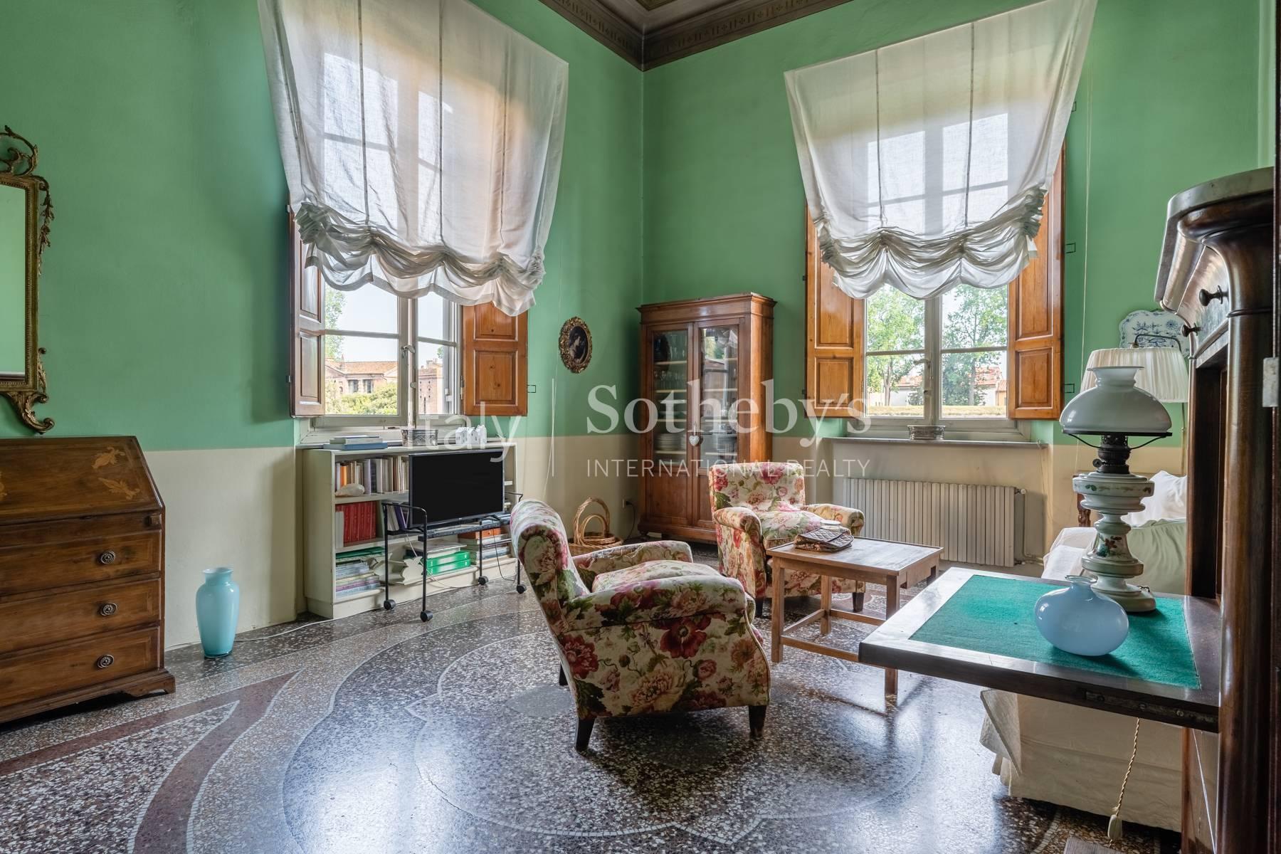 Signorile appartamento con terrazzo  a Lucca - 4