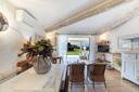 Accogliente villa vista mare al Pevero Golf, in vendita, Arzachena | Sotheby’s Realty Italy - 1