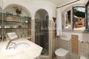 Accogliente villa vista mare al Pevero Golf, in vendita, Arzachena | Sotheby’s Realty Italy - 10