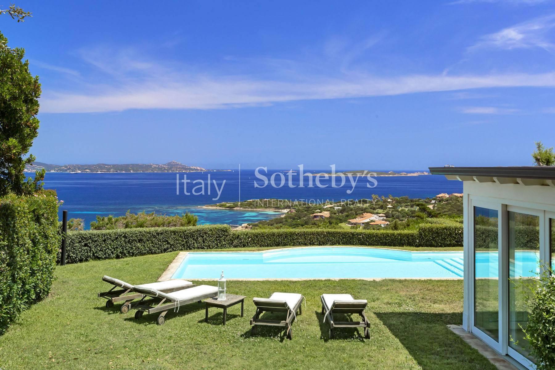 Charming villa overlooking the turquoise waters of Porto Rotondo - 3