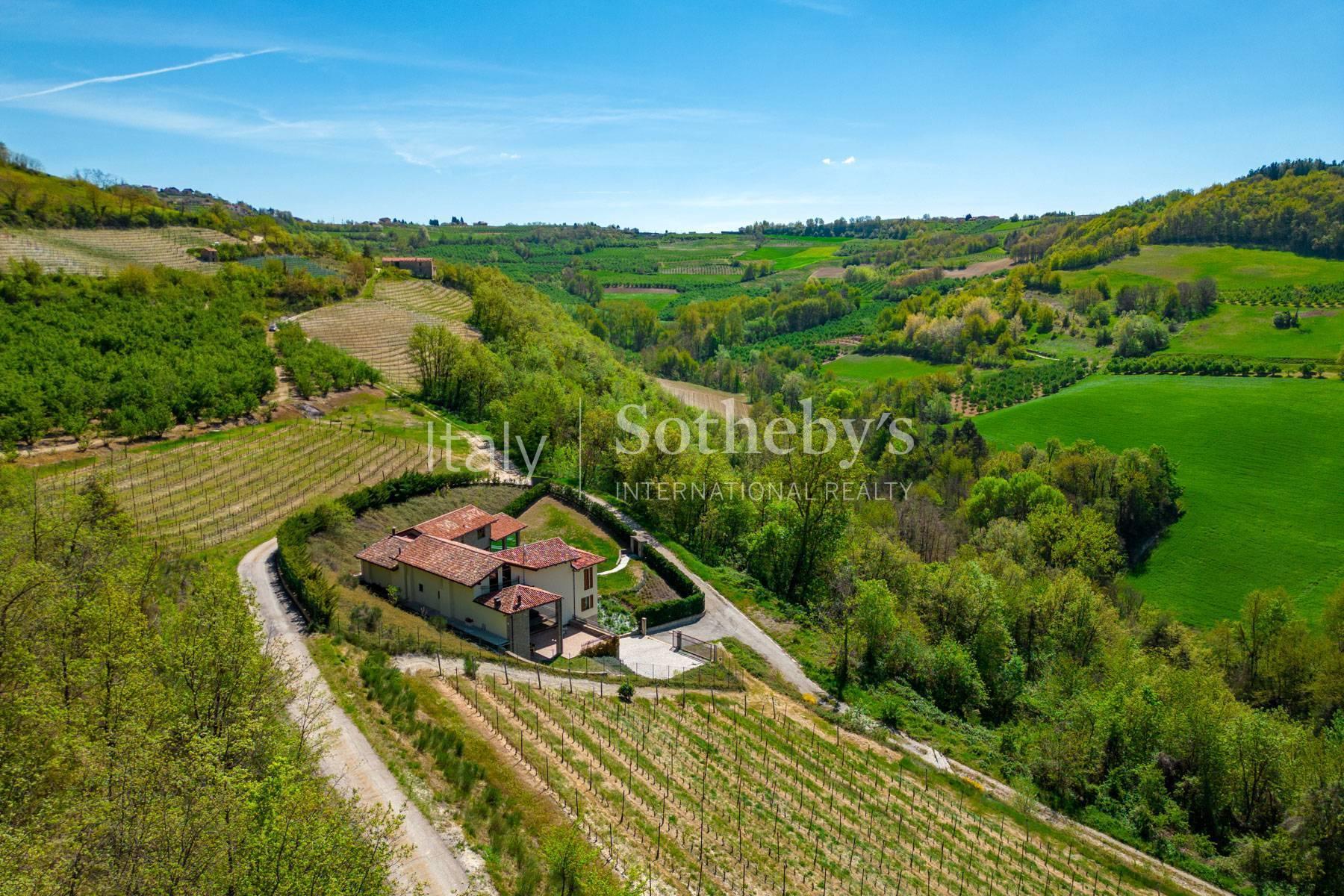 Prestigious villa with vineyards in the heart of the Langhe - 26