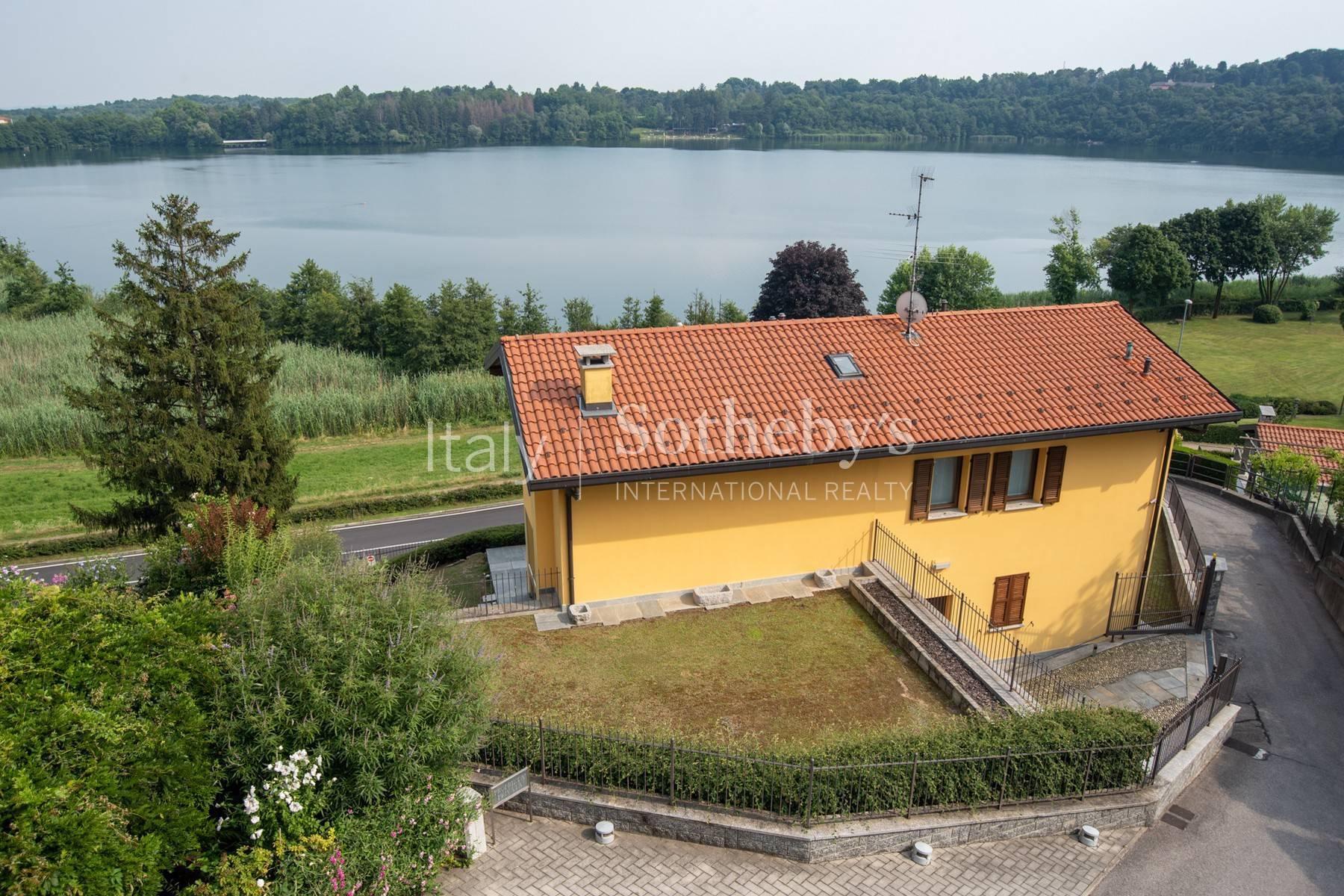 Elegante villa moderna con meravigliosa vista sul lago di Montorfano - 8