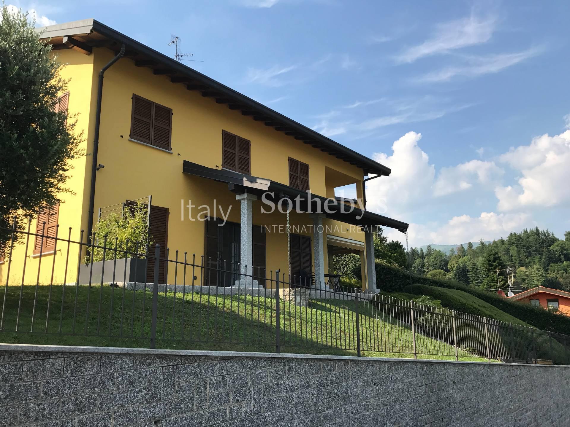 Elegant modern villa with a marvelous view of Lake Montorfano - 9