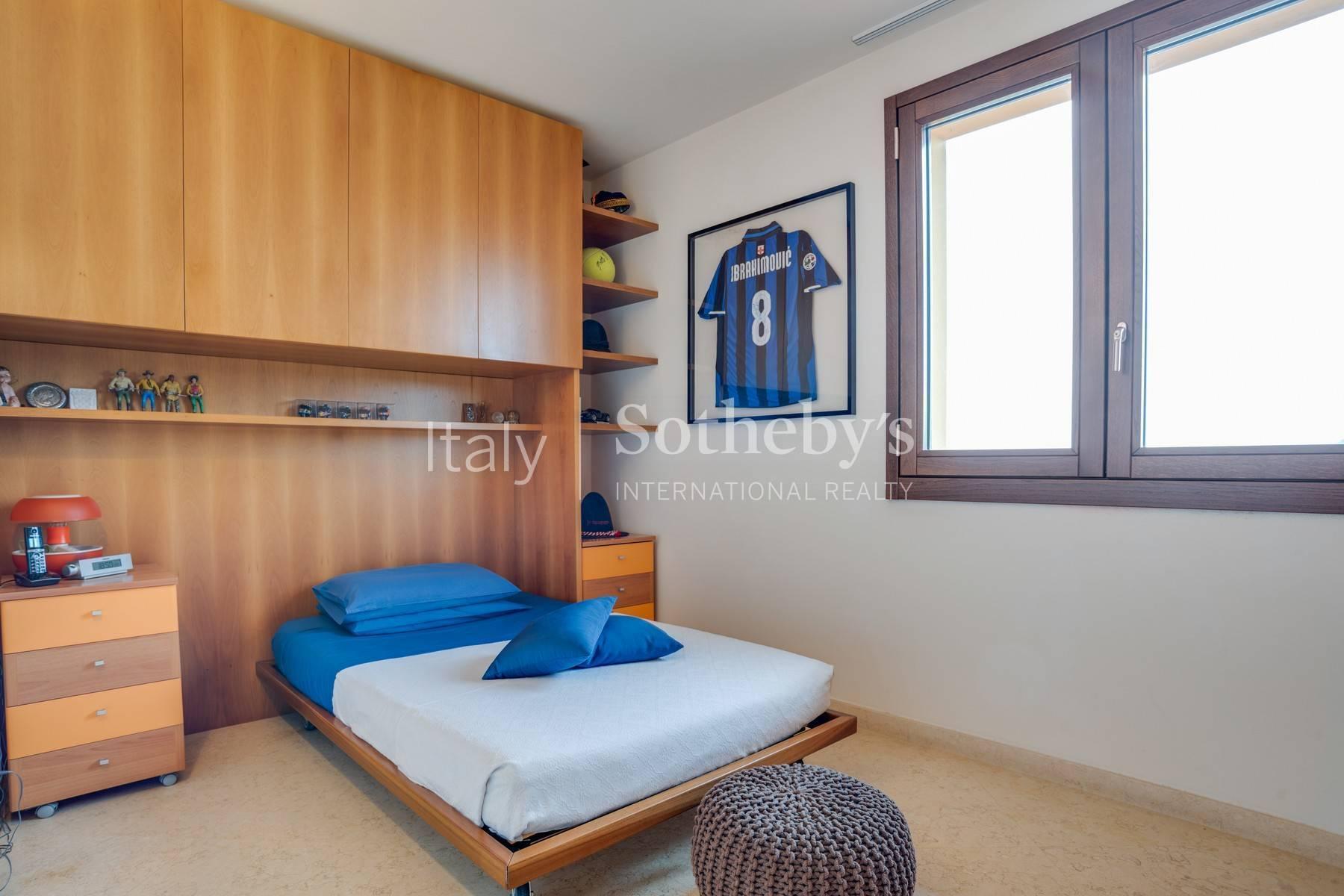 Elegant modern villa with a marvelous view of Lake Montorfano - 20