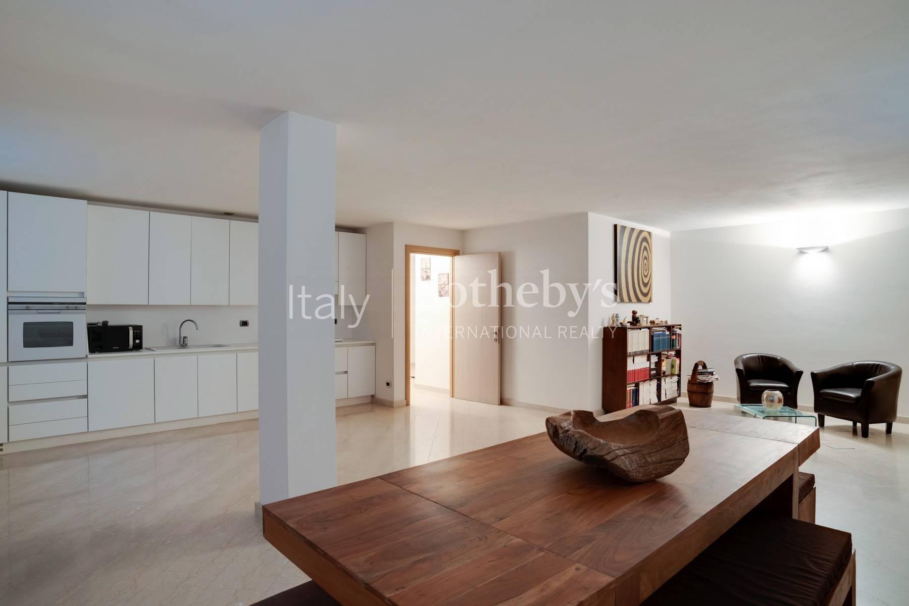 Elegant modern villa with a marvelous view of Lake Montorfano - 22