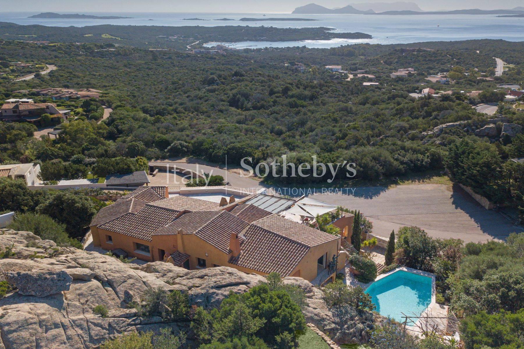 Beautiful turnkey villa with a scenic 180 degrees view - 21