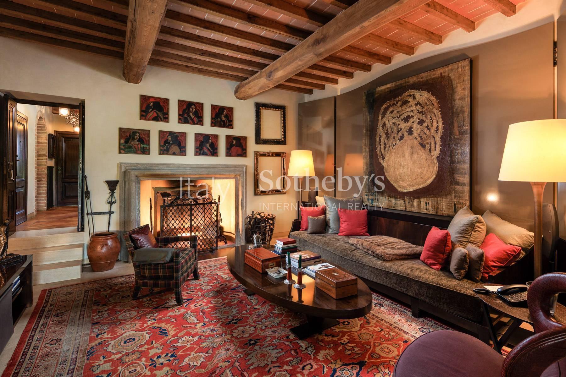 Exceptional villa with indoor and outdoor pool close to Siena - 18