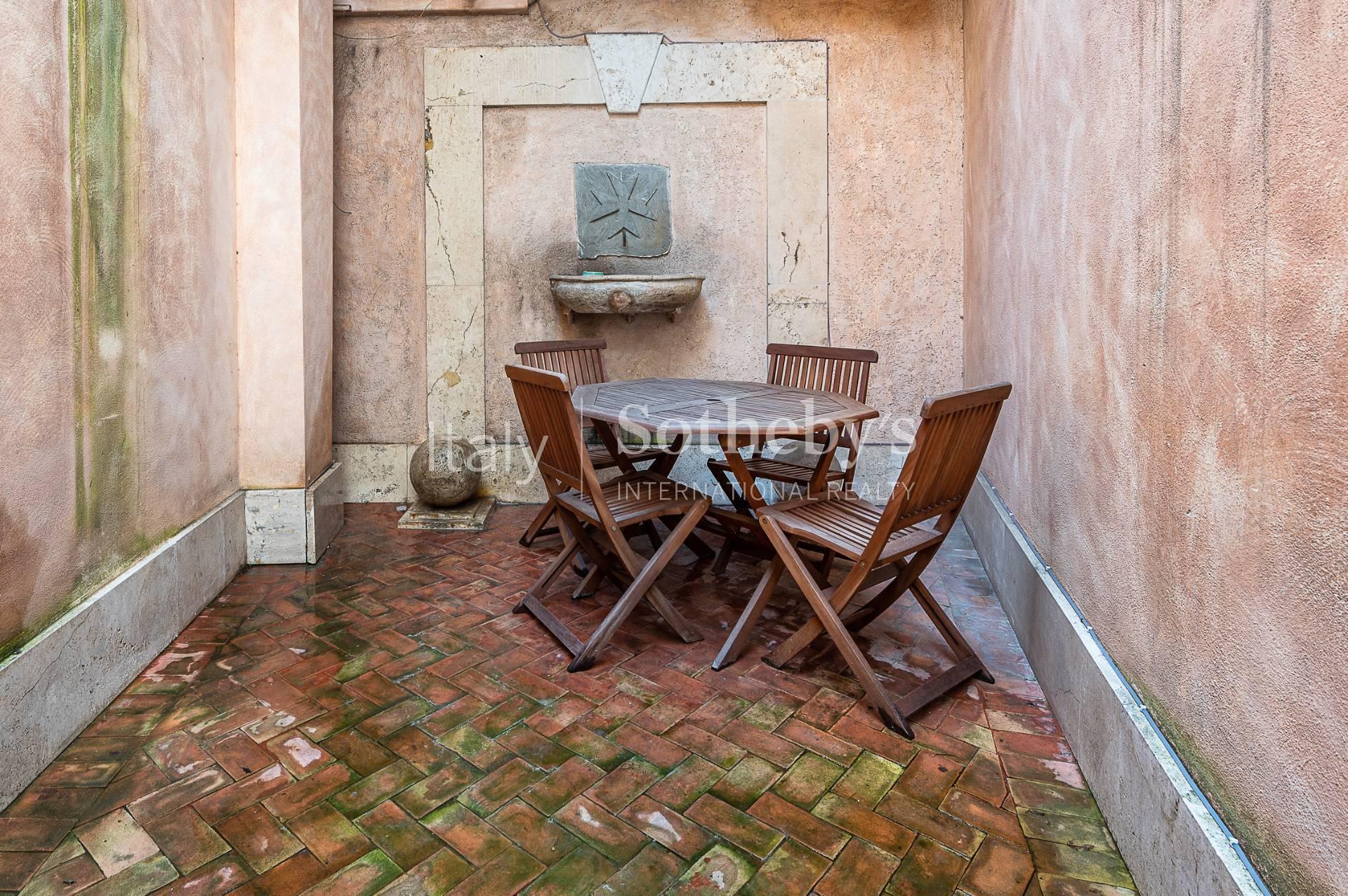 Appartamento di charme in palazzo storico romano, in vendita, Roma | Sotheby’s Realty Italy - 6