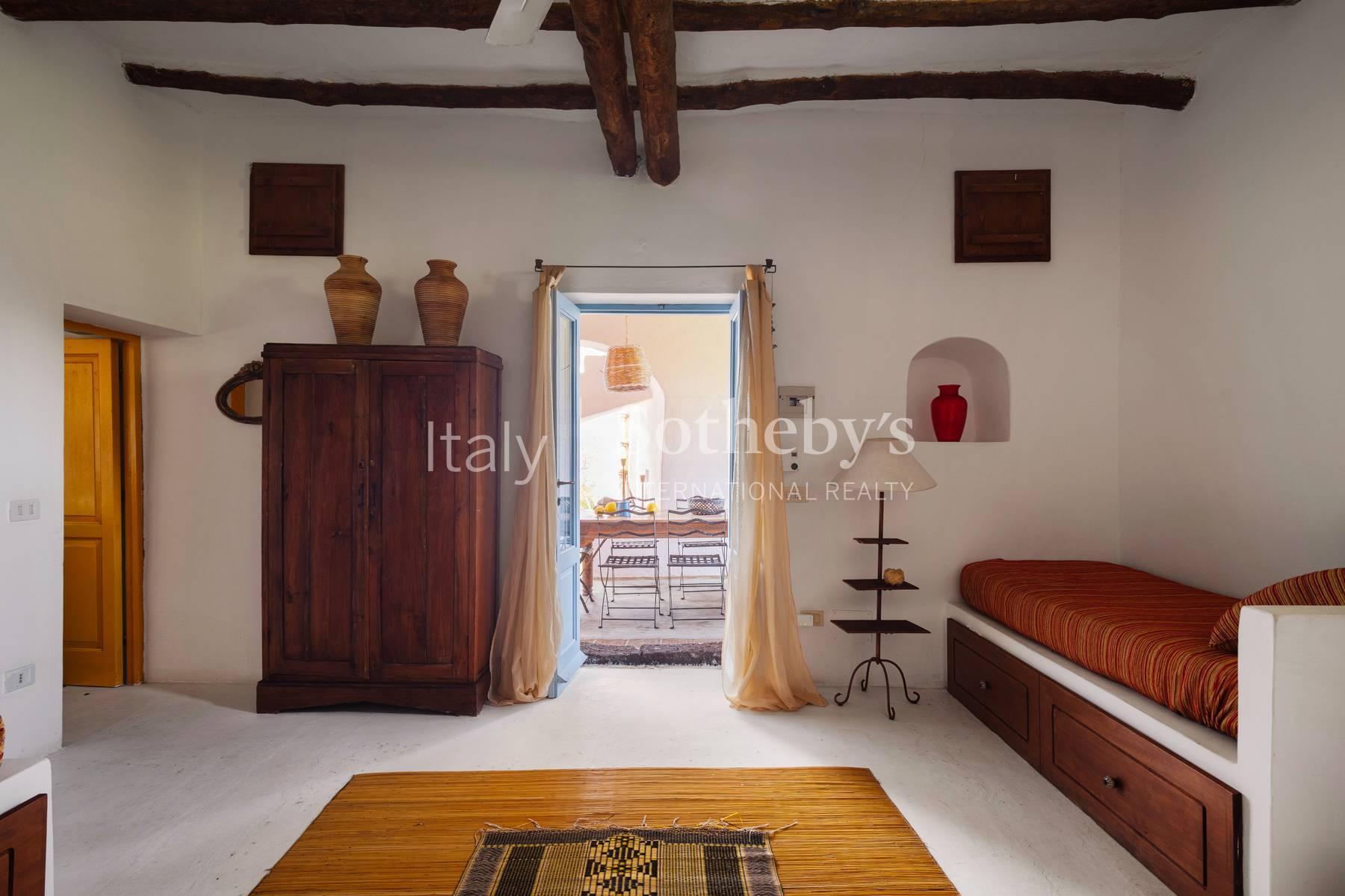 Traditional prestigious Aeolian villa - 40