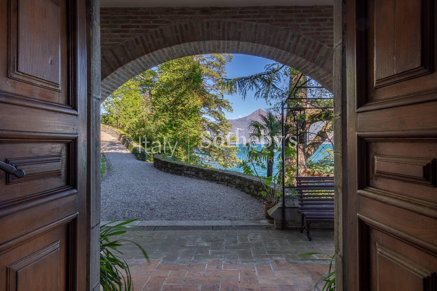 Magnifica villa in stile vittoriano sul lago di Como - 6