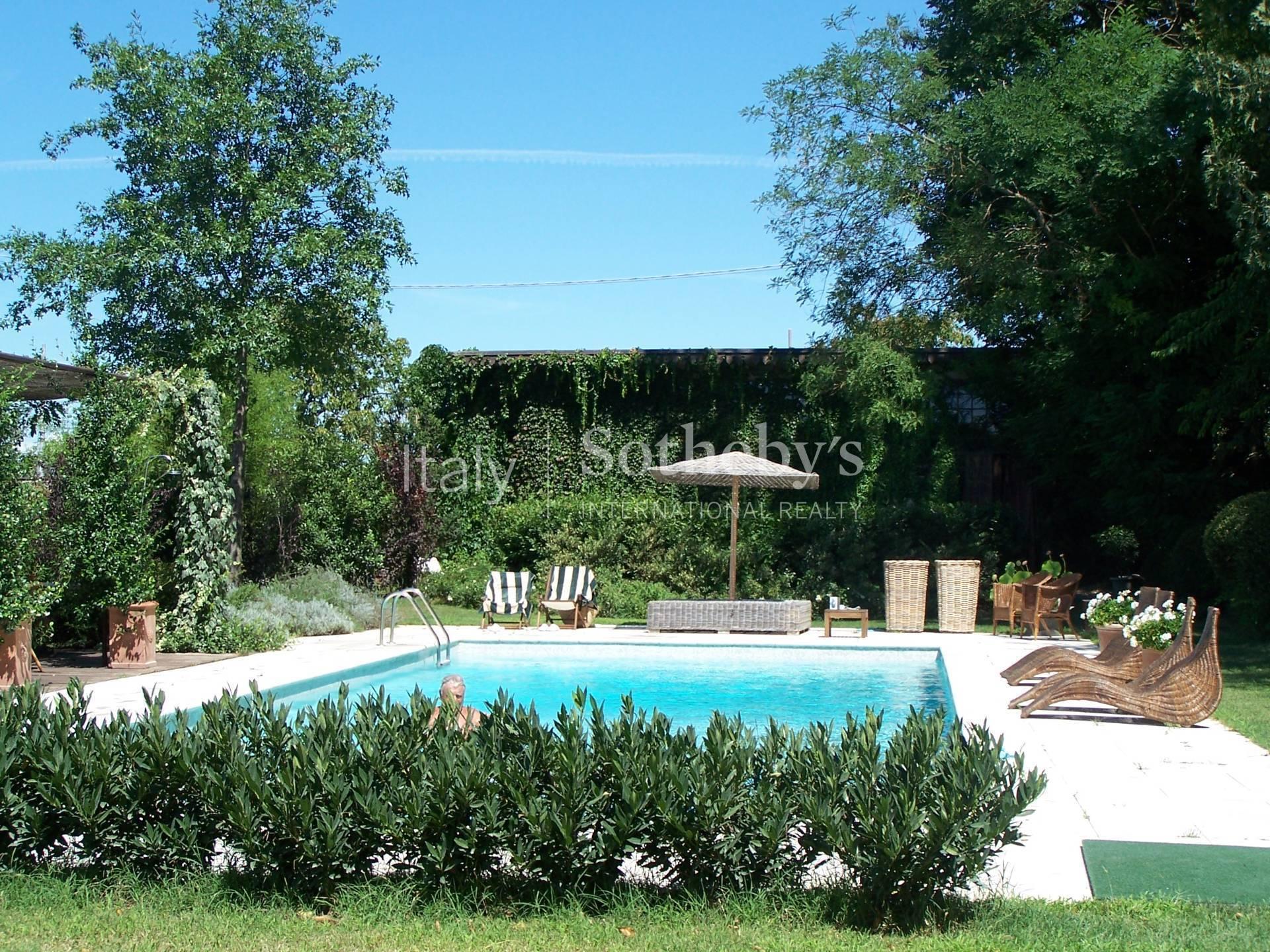 Historic villa with large park in the countryside of Cremona - 7