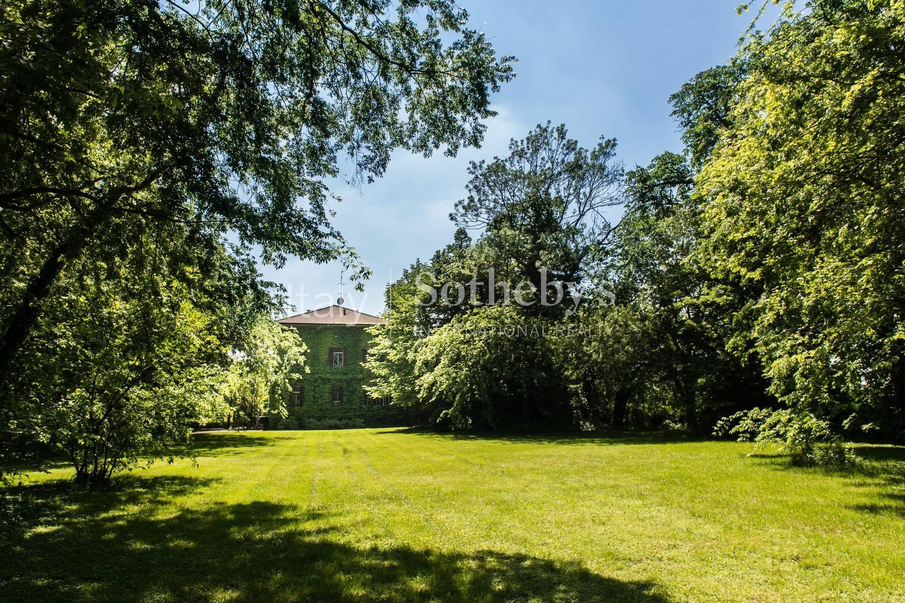 Historic villa with large park in the countryside of Cremona - 8