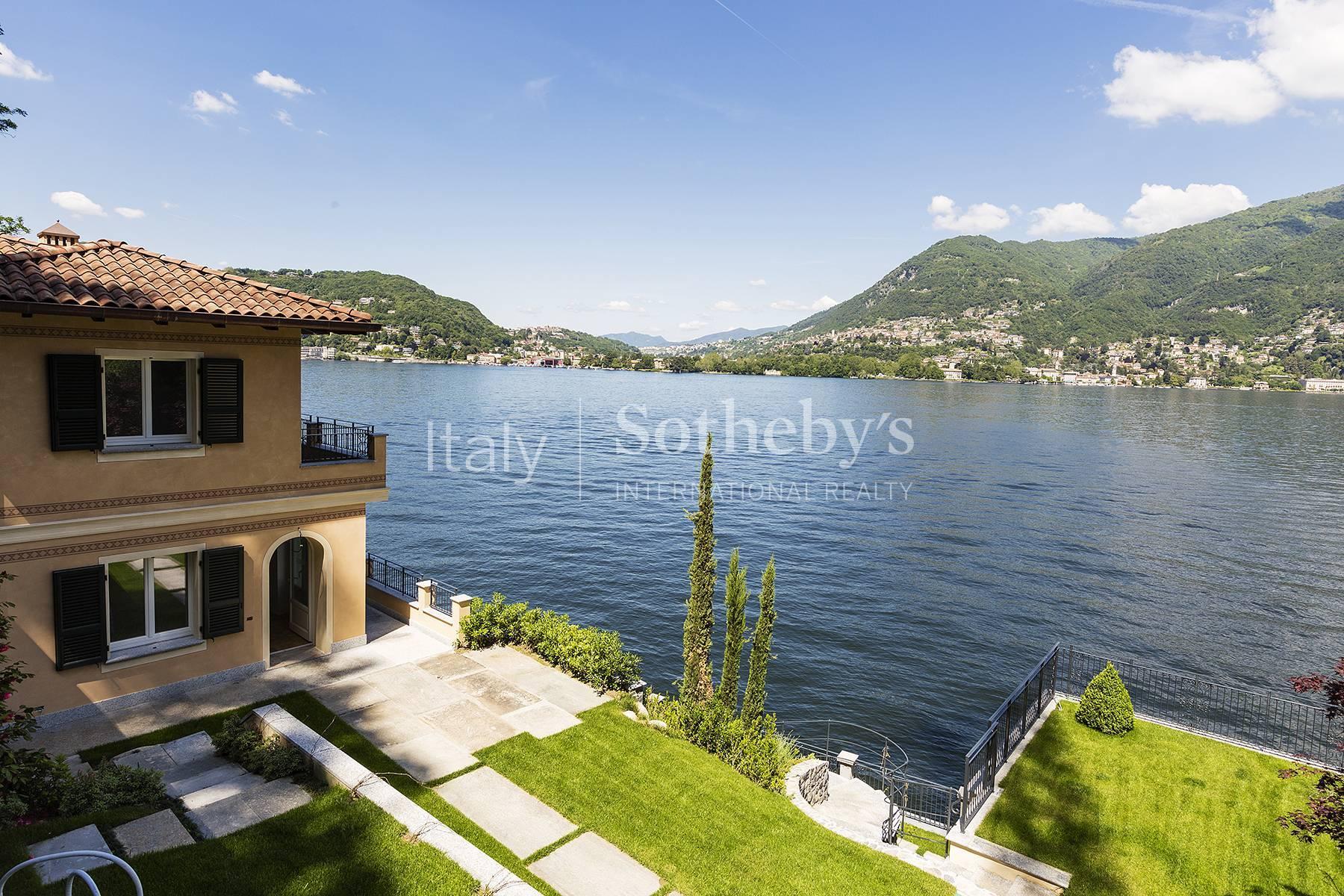 Fascinating villa in one of the most strategic areas of the lake - 2