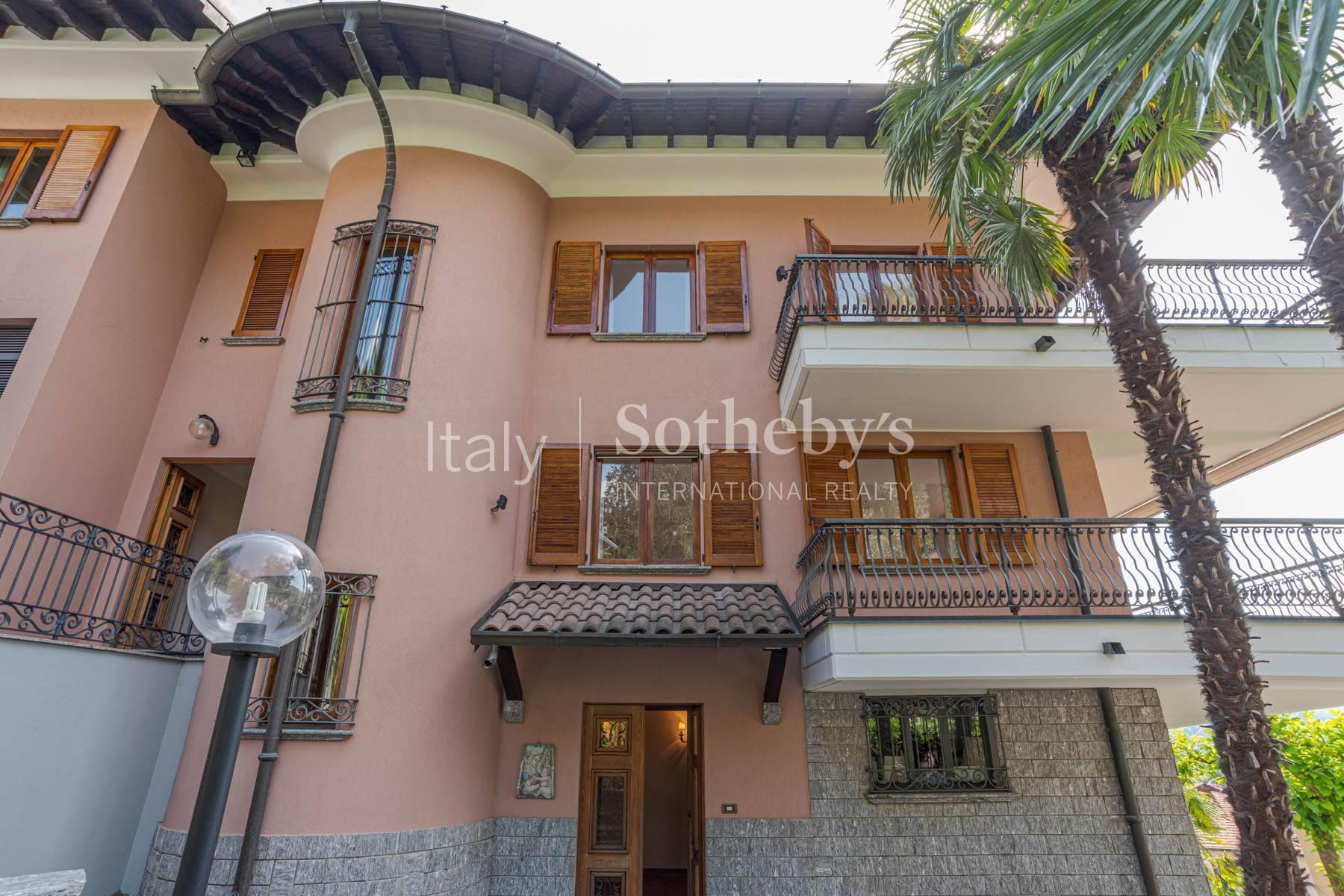 Elegant villa from the 80's with wonderful views of the lake and the city of Como - 7