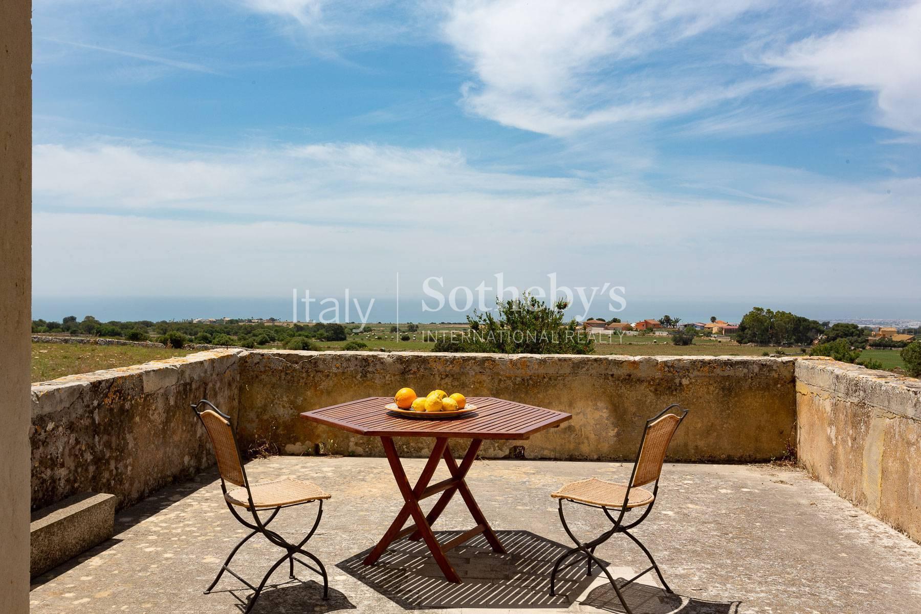 Renovated ancient hamlet with a sea view of the Iblei hills - 20