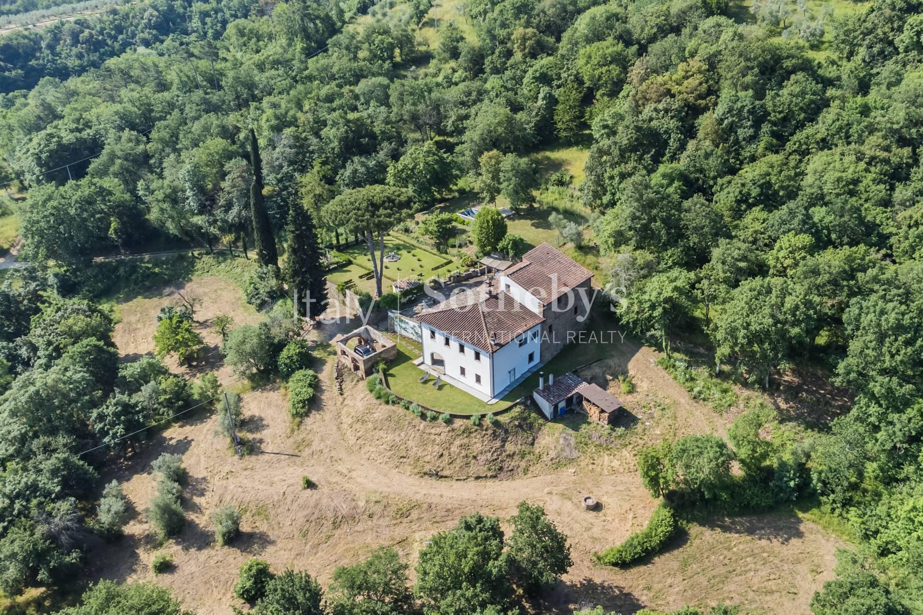 Panoramica villa rinascimentale con giardino all' italiana - 31