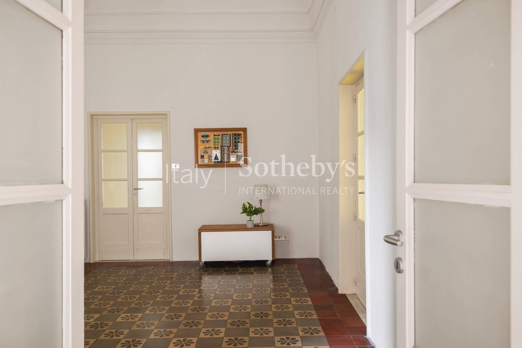 Renovated apartment in the historic center of Catania - 24