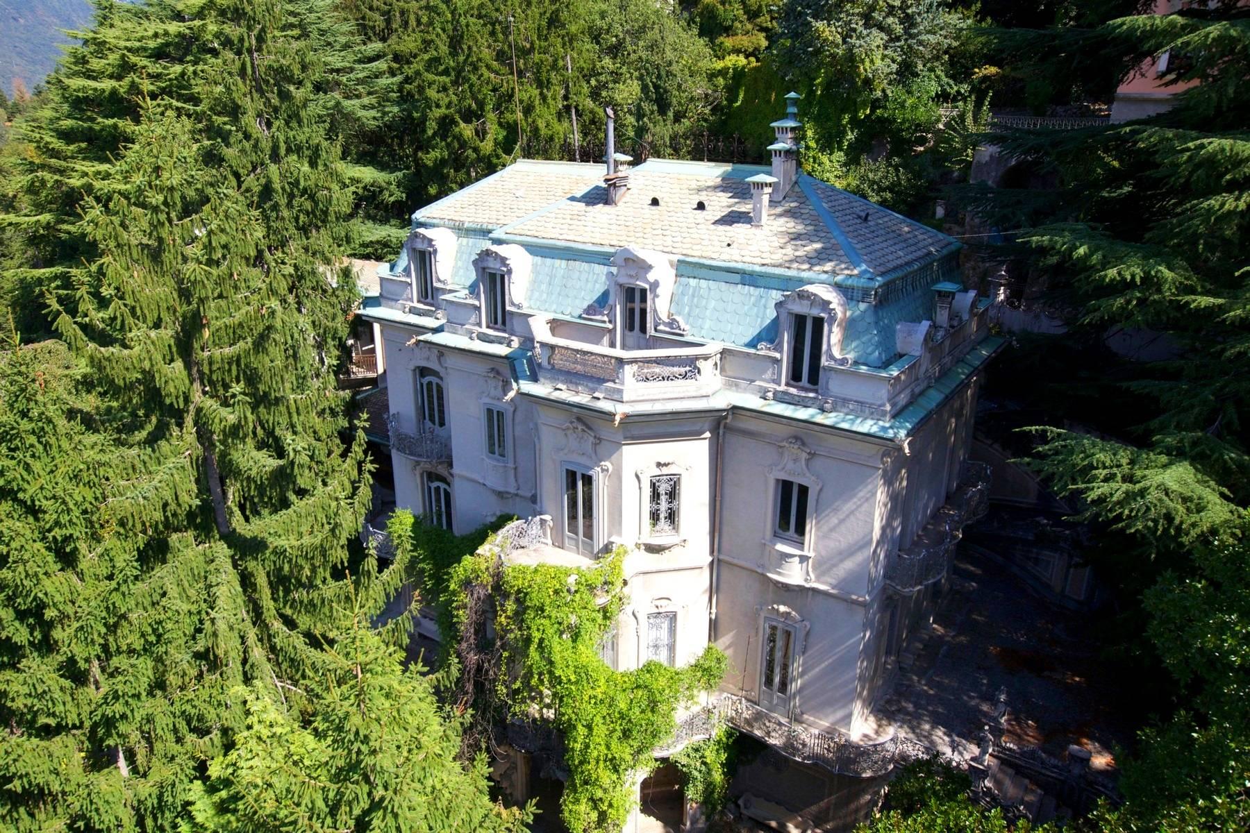 Prestigiosa villa d'epoca sul Lago di Como - 1