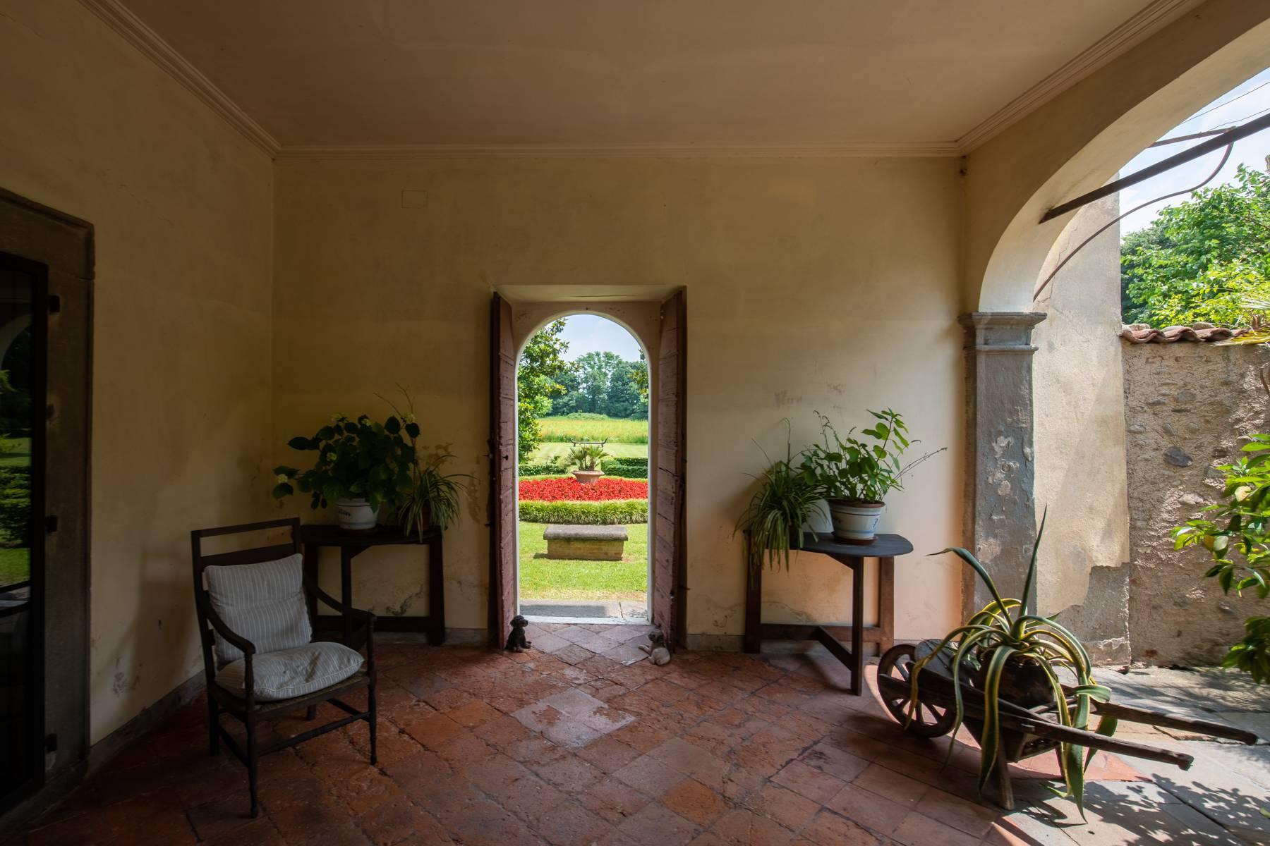 Gorgeous historic estate with private vineyard in Franciacorta - 28