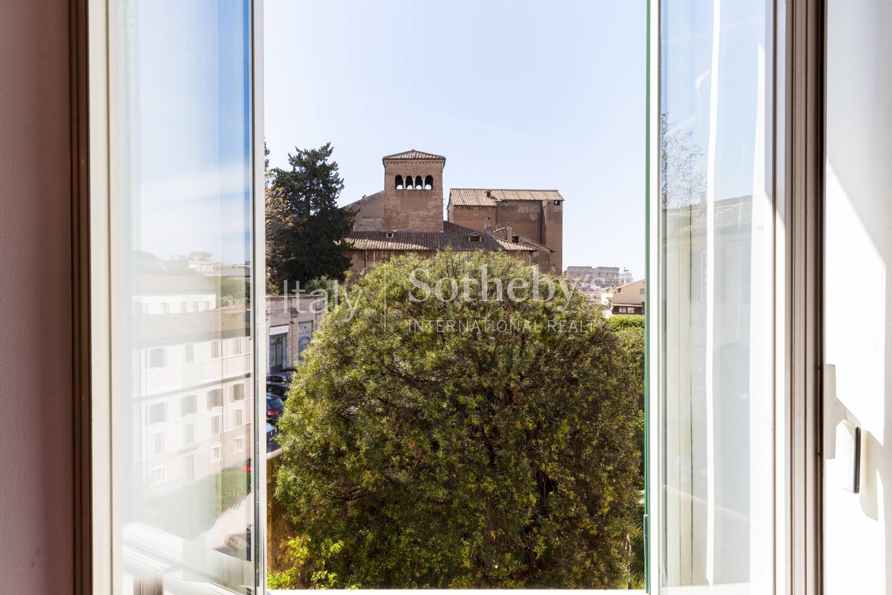 Elegantes Apartment mit Blick auf die Dächer des Celio und des Kolosseums - 4