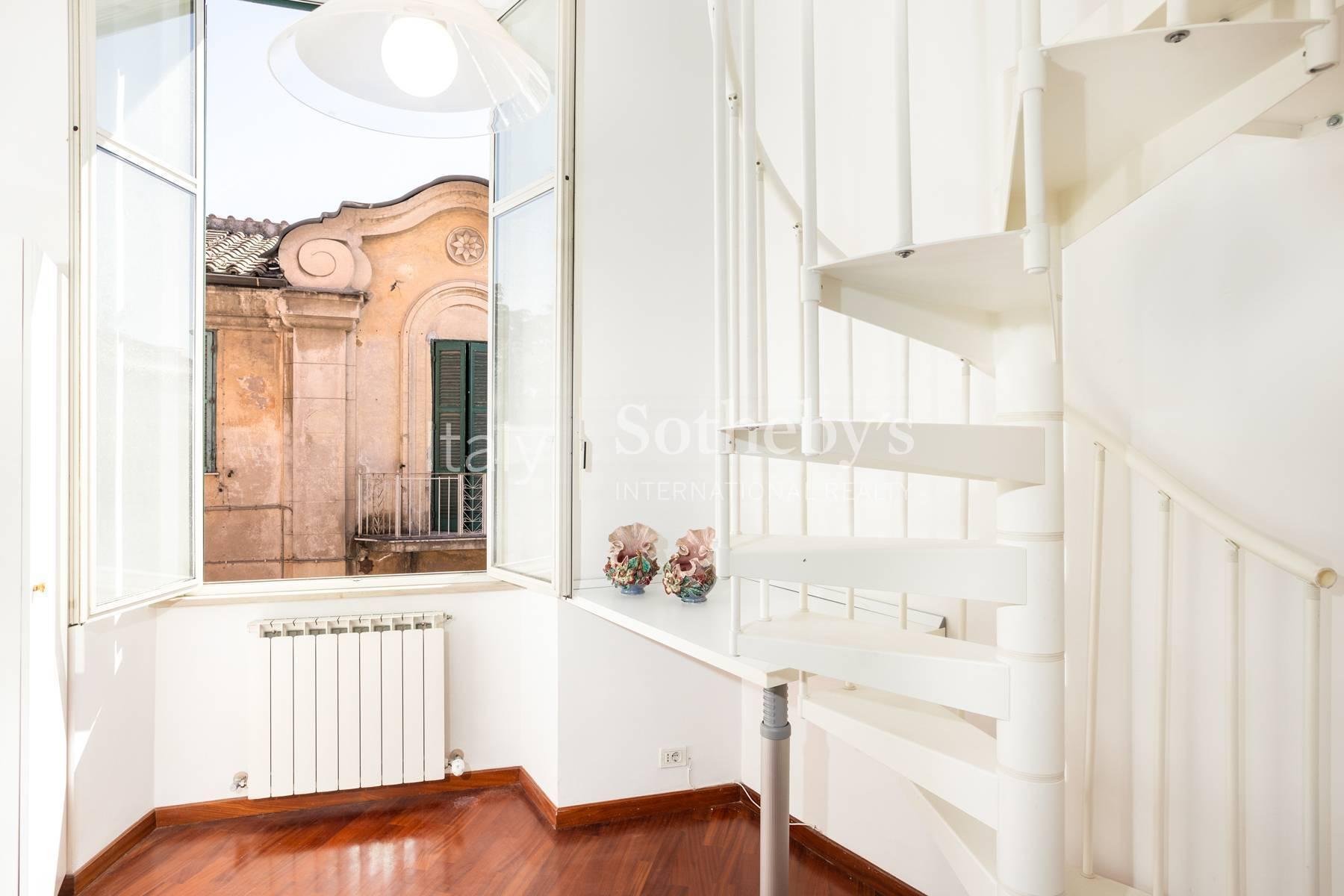 Stunning views for this bright flat close to the Colosseum - 6