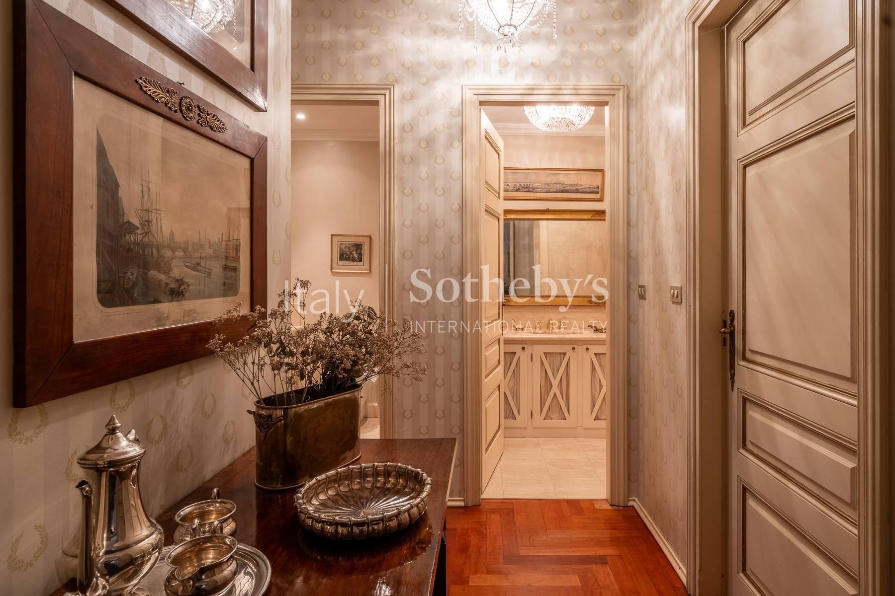 Elegant apartment in the historic center of Turin - 17