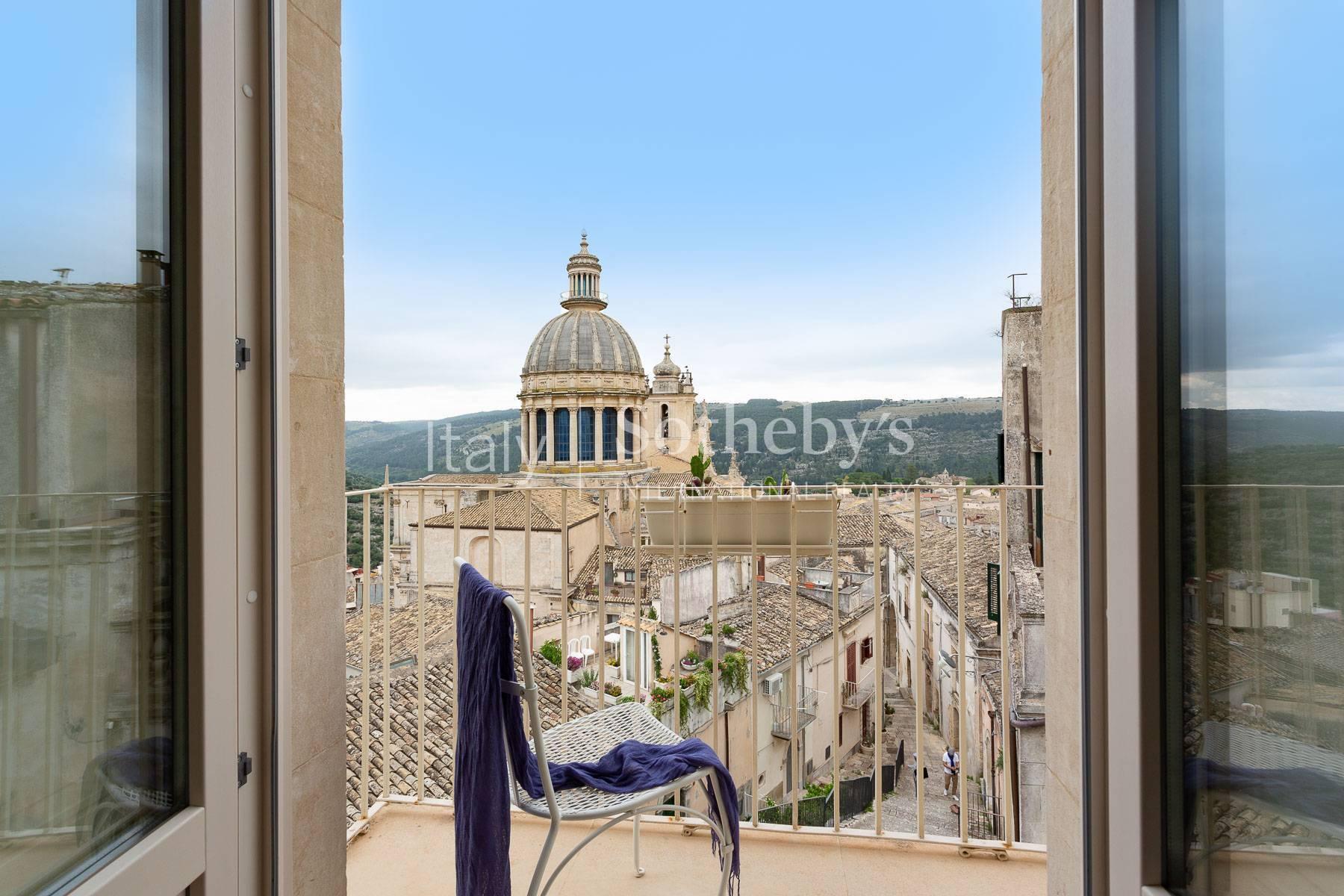 Elegant palace in the historic city center of Ragusa Ibla - 7